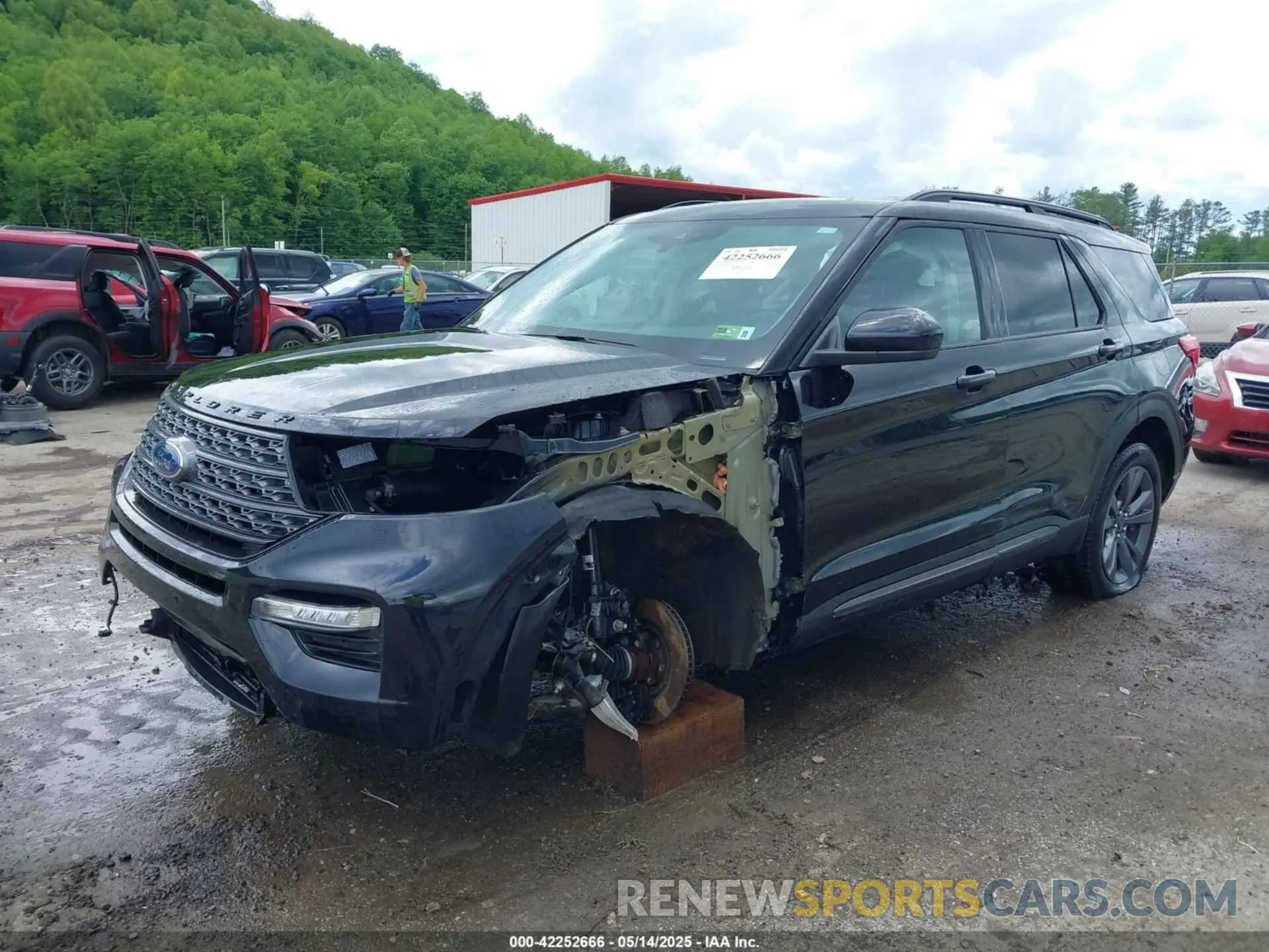 2 Photograph of a damaged car 1FMSK8DHXRGA34092 FORD EXPLORER 2024