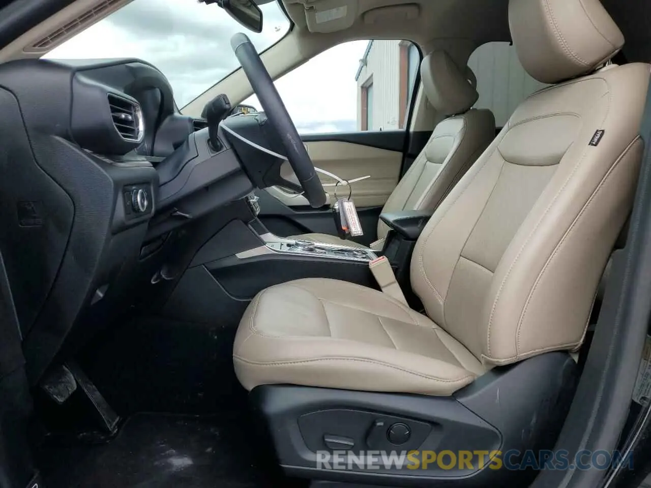7 Photograph of a damaged car 1FMSK8FHXRGA05785 FORD EXPLORER 2024