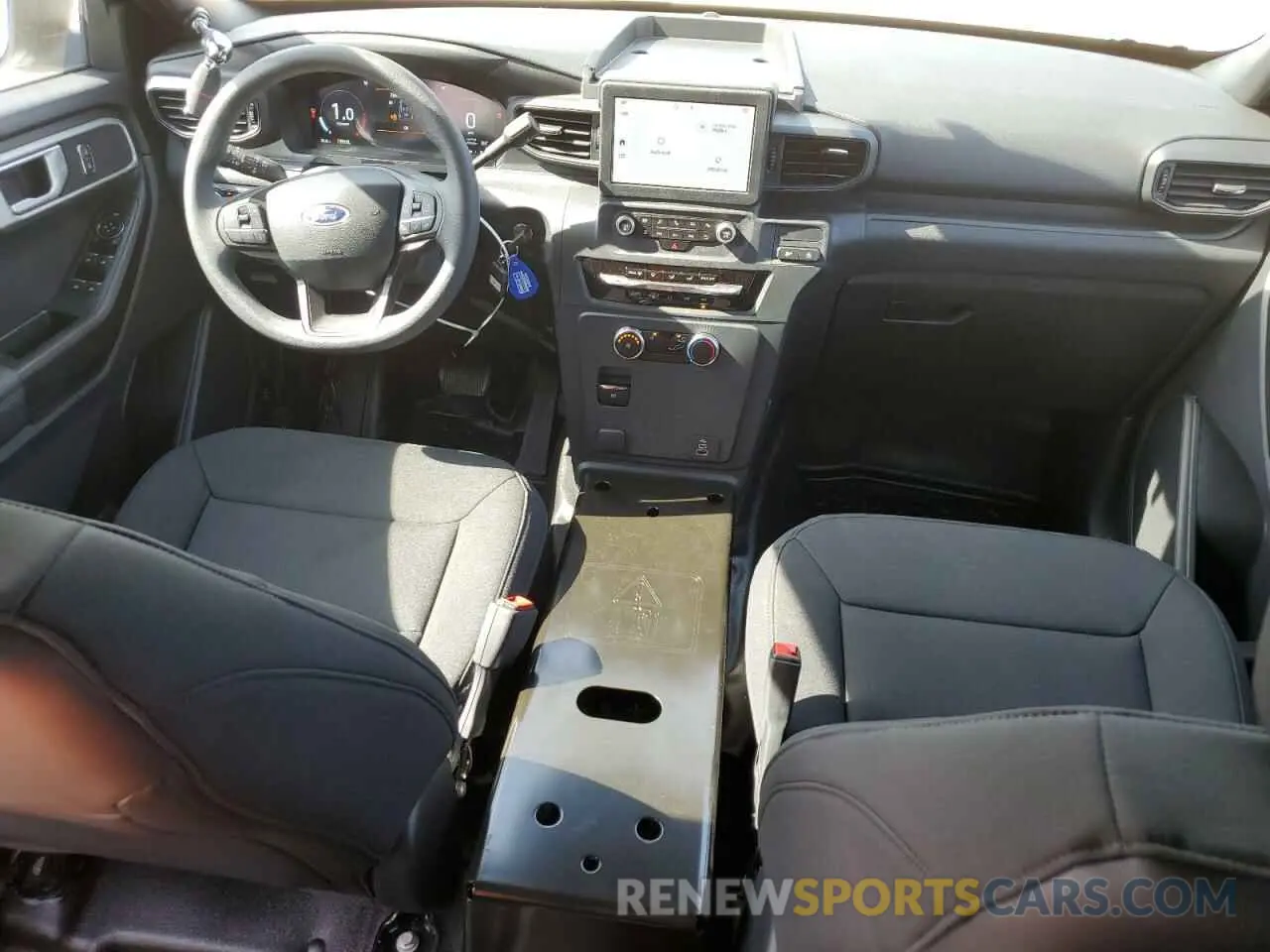 8 Фотография поврежденного автомобиля 1FM5K8AC8SGA31834 FORD EXPLORER 2025