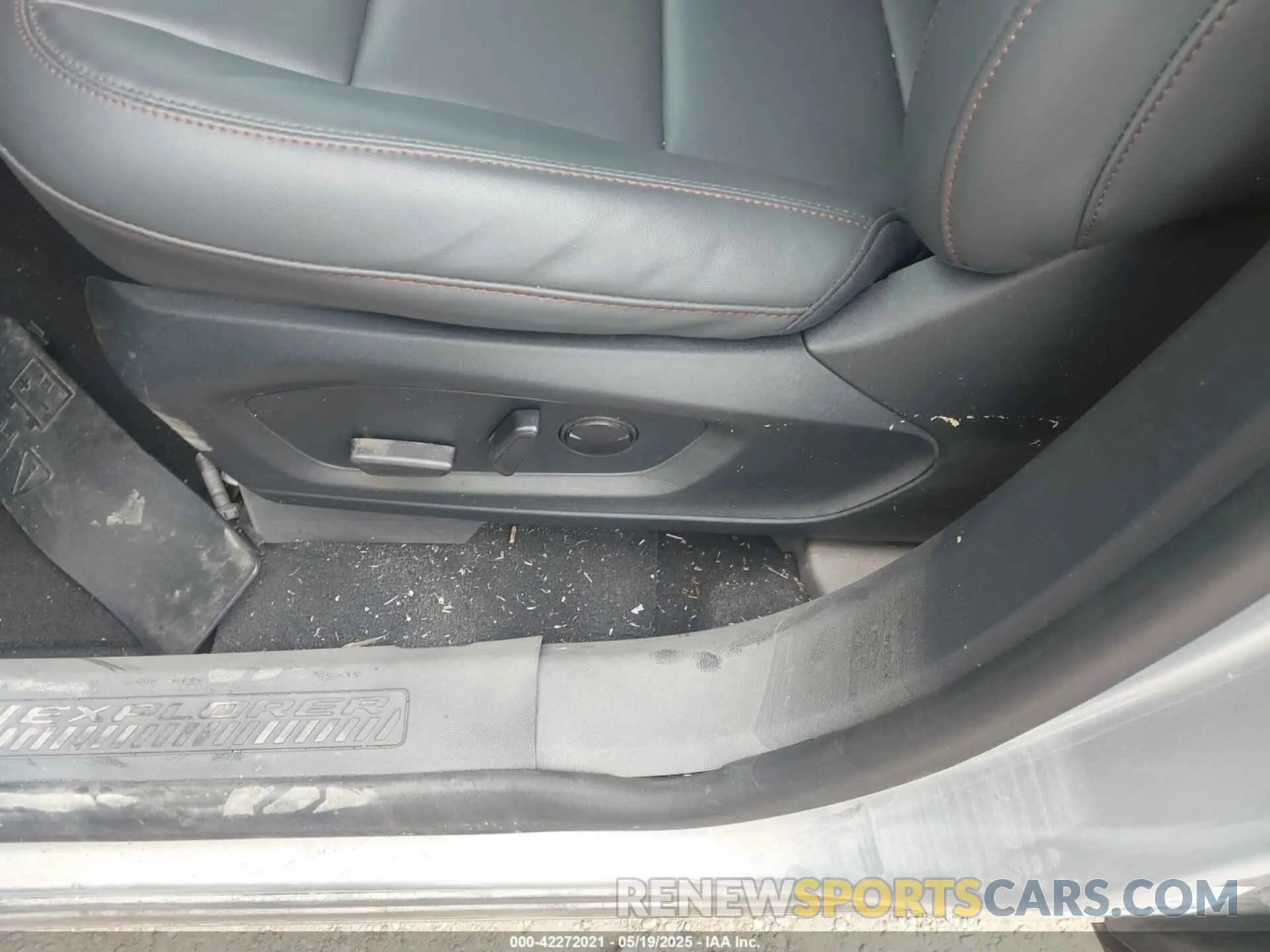 6 Photograph of a damaged car 1FMUK7DH3SGA36727 FORD EXPLORER 2025