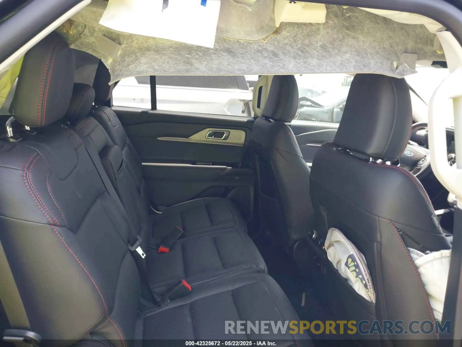 8 Фотография поврежденного автомобиля 1FMUK7DH7SGA99586 FORD EXPLORER 2025
