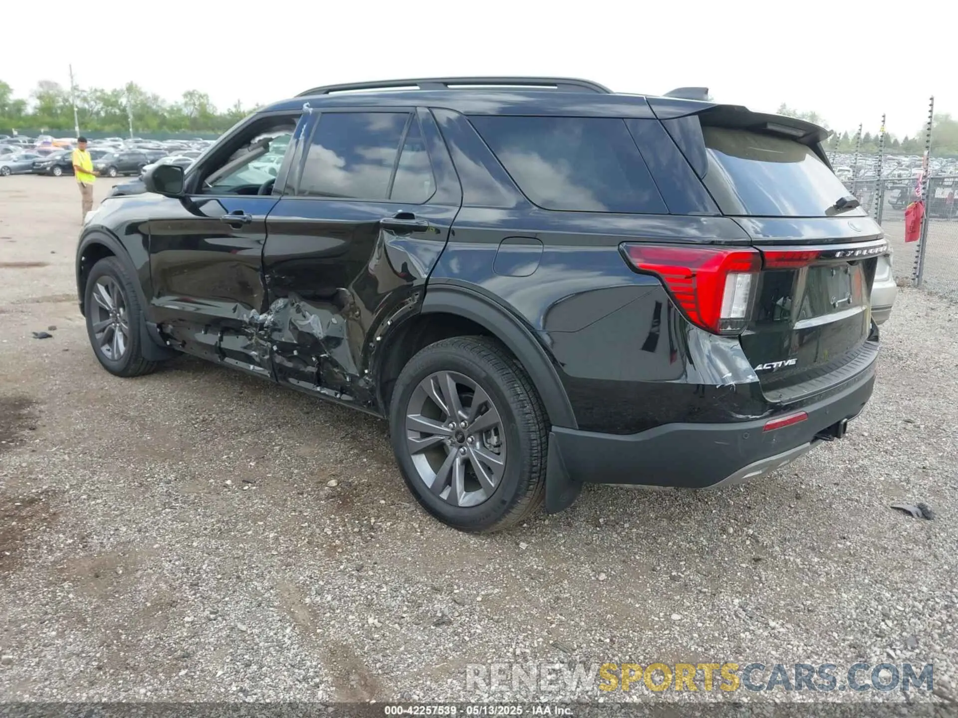 3 Photograph of a damaged car 1FMUK8DH6SGA90092 FORD EXPLORER 2025