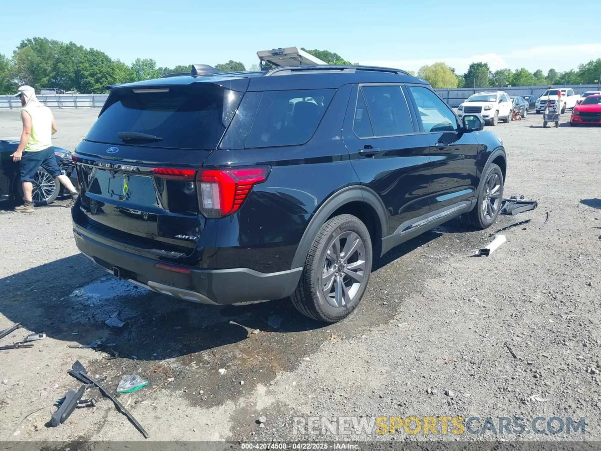 4 Photograph of a damaged car 1FMUK8DH8SGA47342 FORD EXPLORER 2025