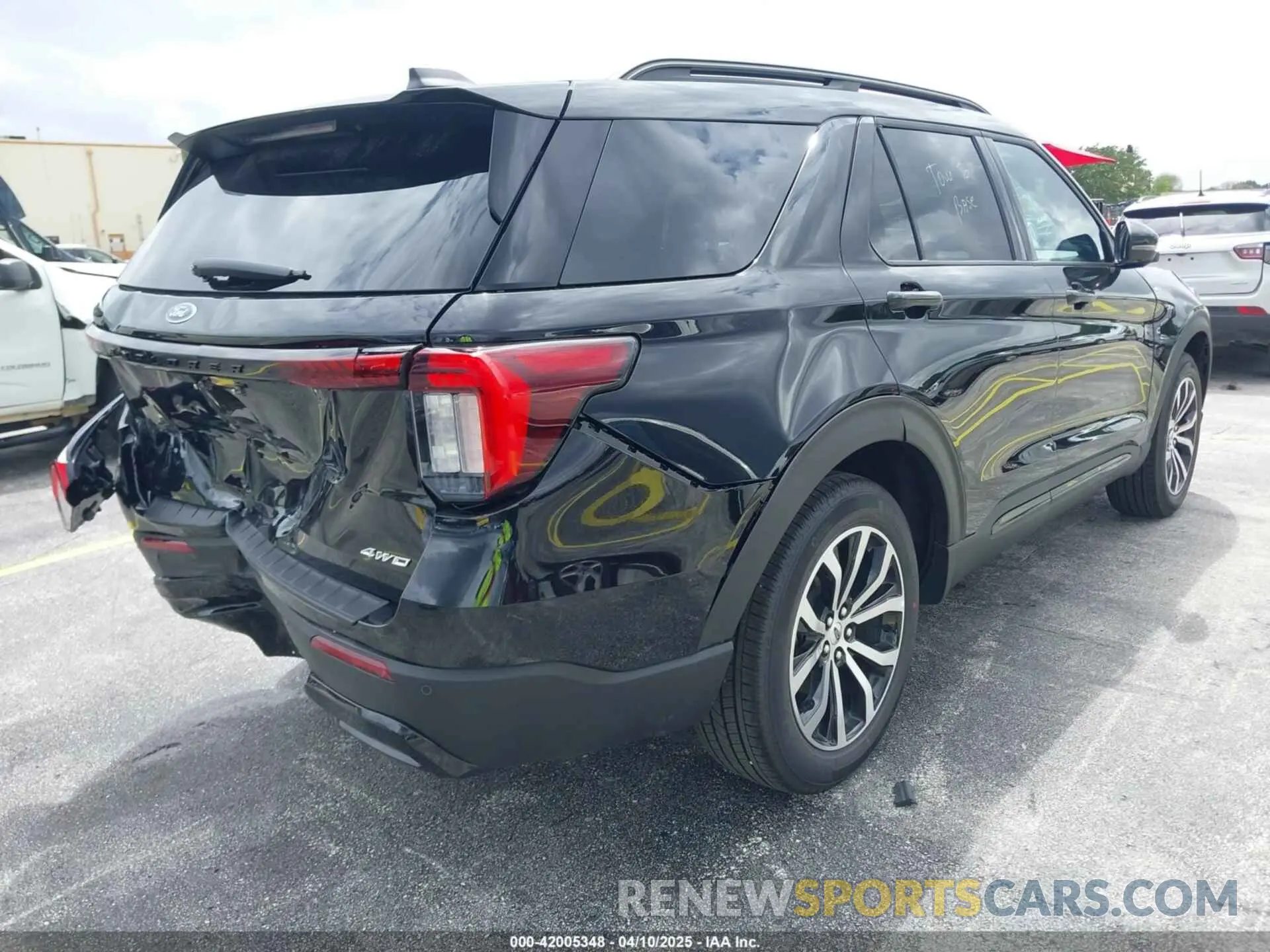 4 Photograph of a damaged car 1FMUK8KH5SGB57204 FORD EXPLORER 2025