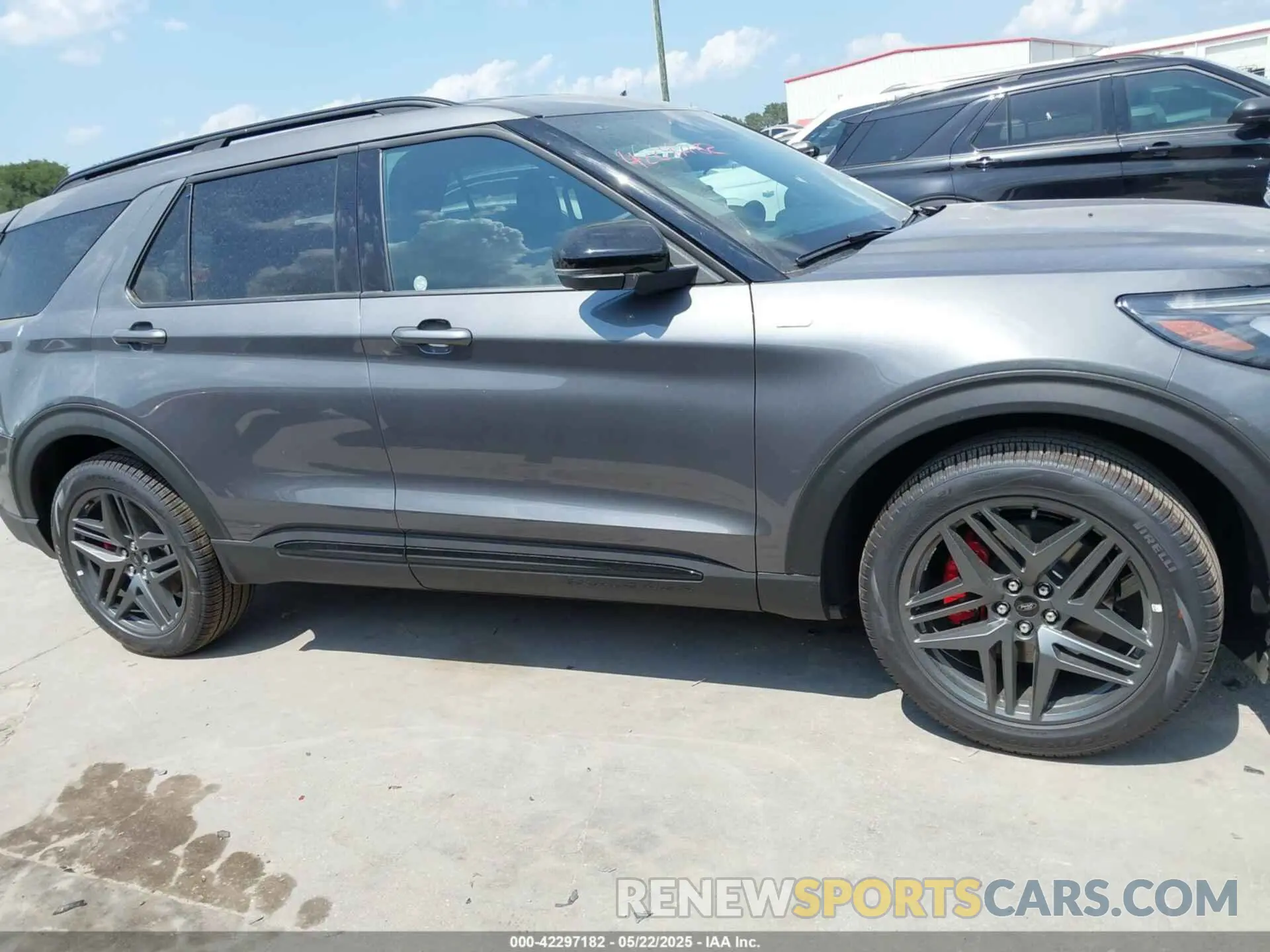 13 Photograph of a damaged car 1FMUK8KH7SGB65580 FORD EXPLORER 2025