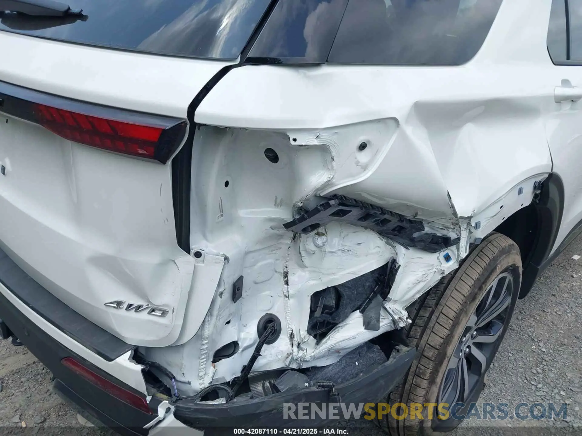 6 Photograph of a damaged car 1FMUK8KH9SGB60445 FORD EXPLORER 2025