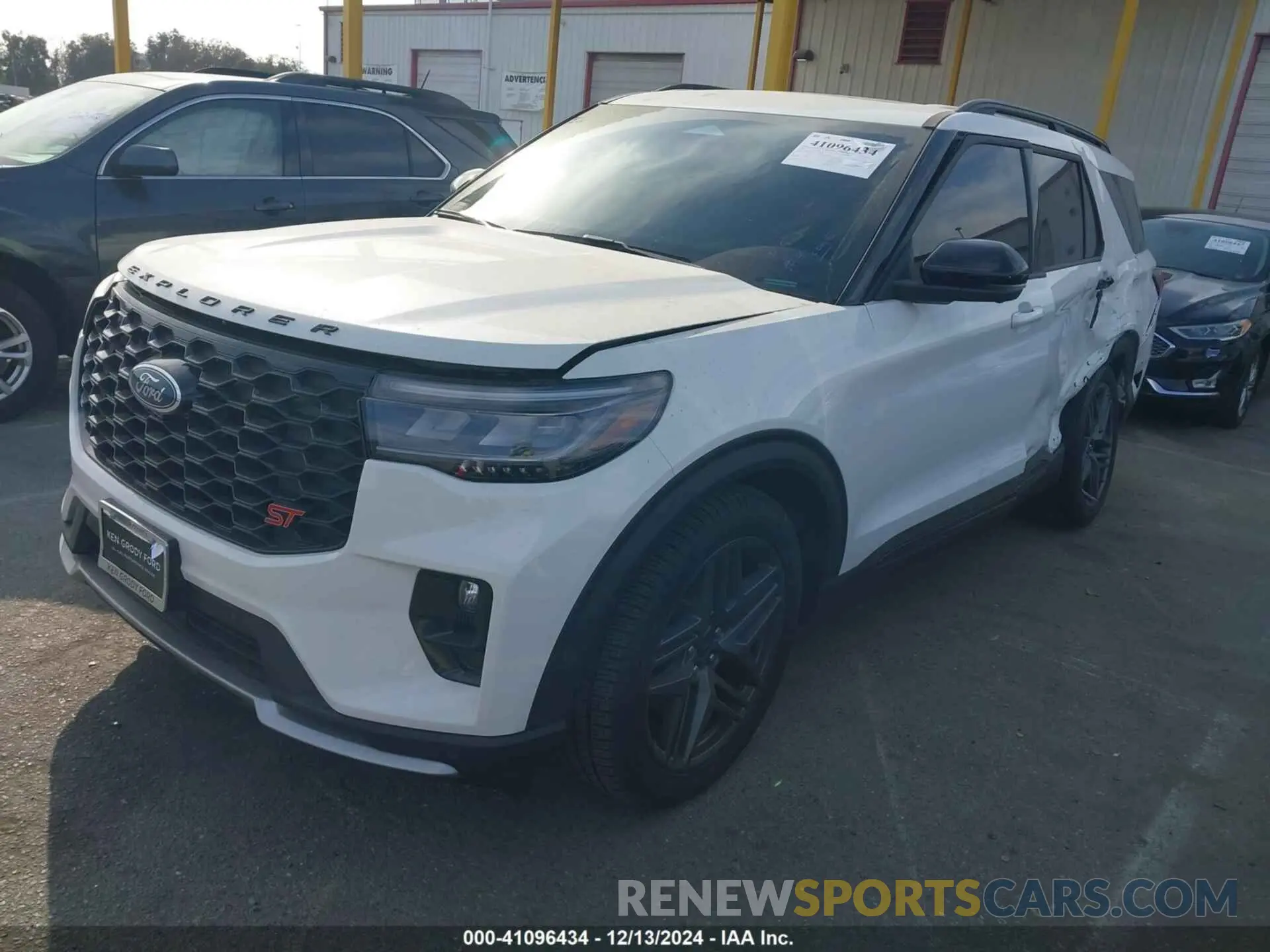 2 Фотография поврежденного автомобиля 1FMWK8GC3SGA12569 FORD EXPLORER 2025
