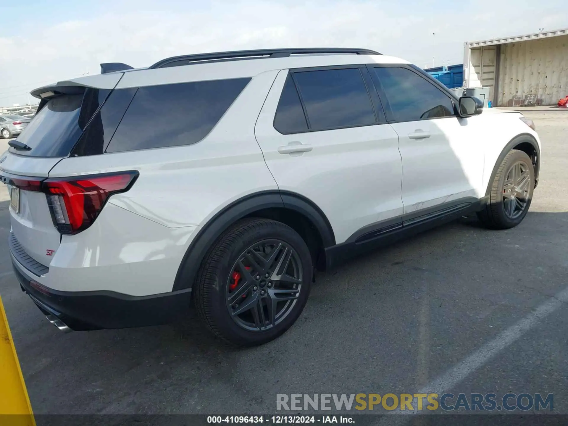 4 Фотография поврежденного автомобиля 1FMWK8GC3SGA12569 FORD EXPLORER 2025