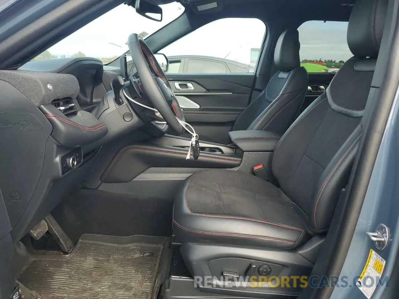 7 Фотография поврежденного автомобиля 1FMWK8GC6SGA09102 FORD EXPLORER 2025