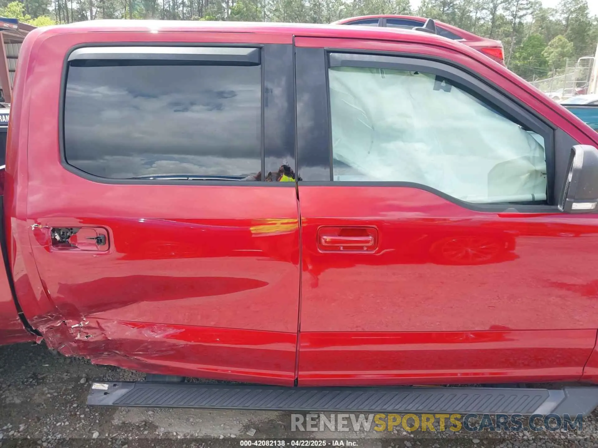 13 Photograph of a damaged car 1FTEW1C41KKE29034 FORD F-150 2019