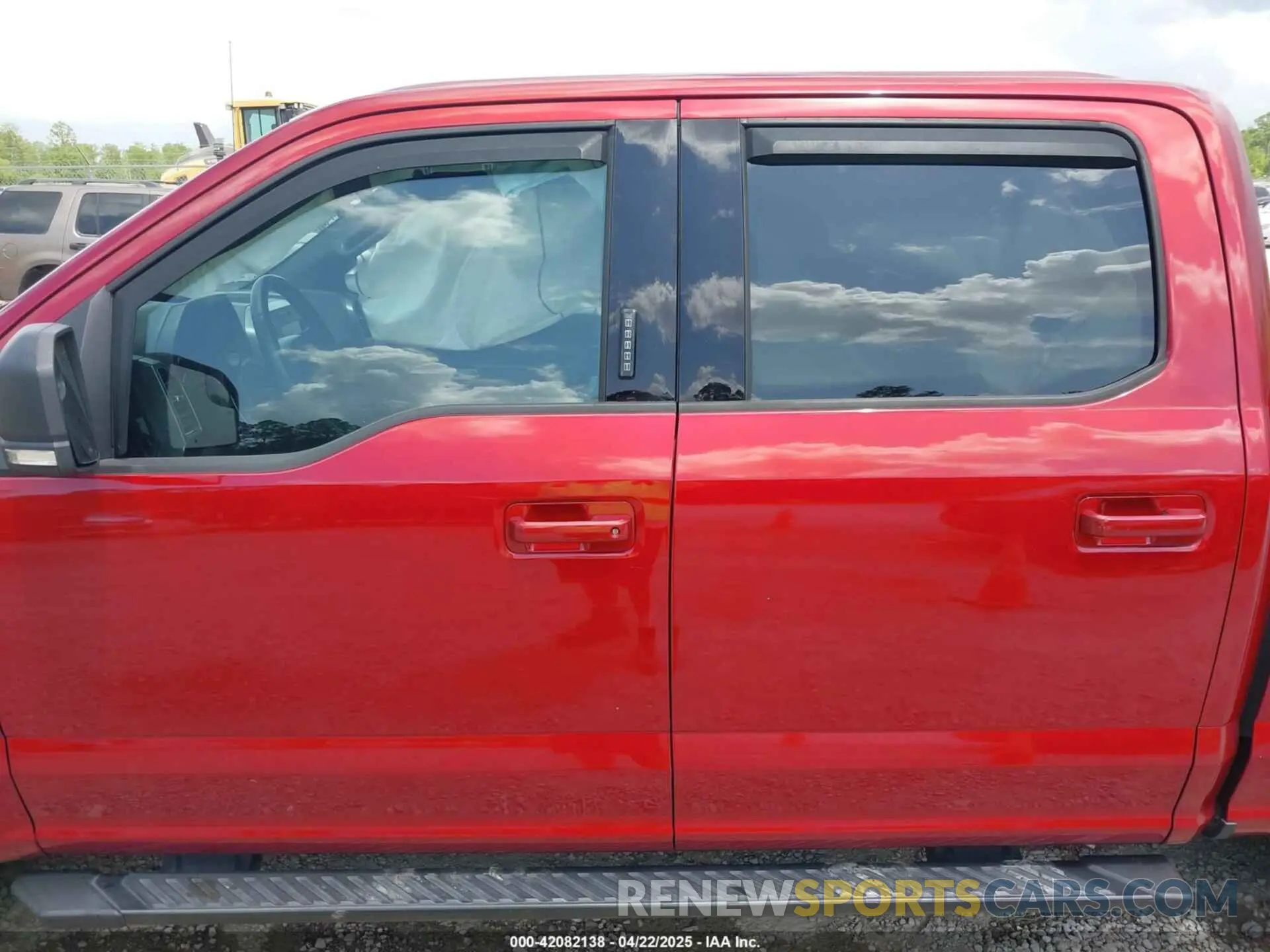 14 Photograph of a damaged car 1FTEW1C41KKE29034 FORD F-150 2019