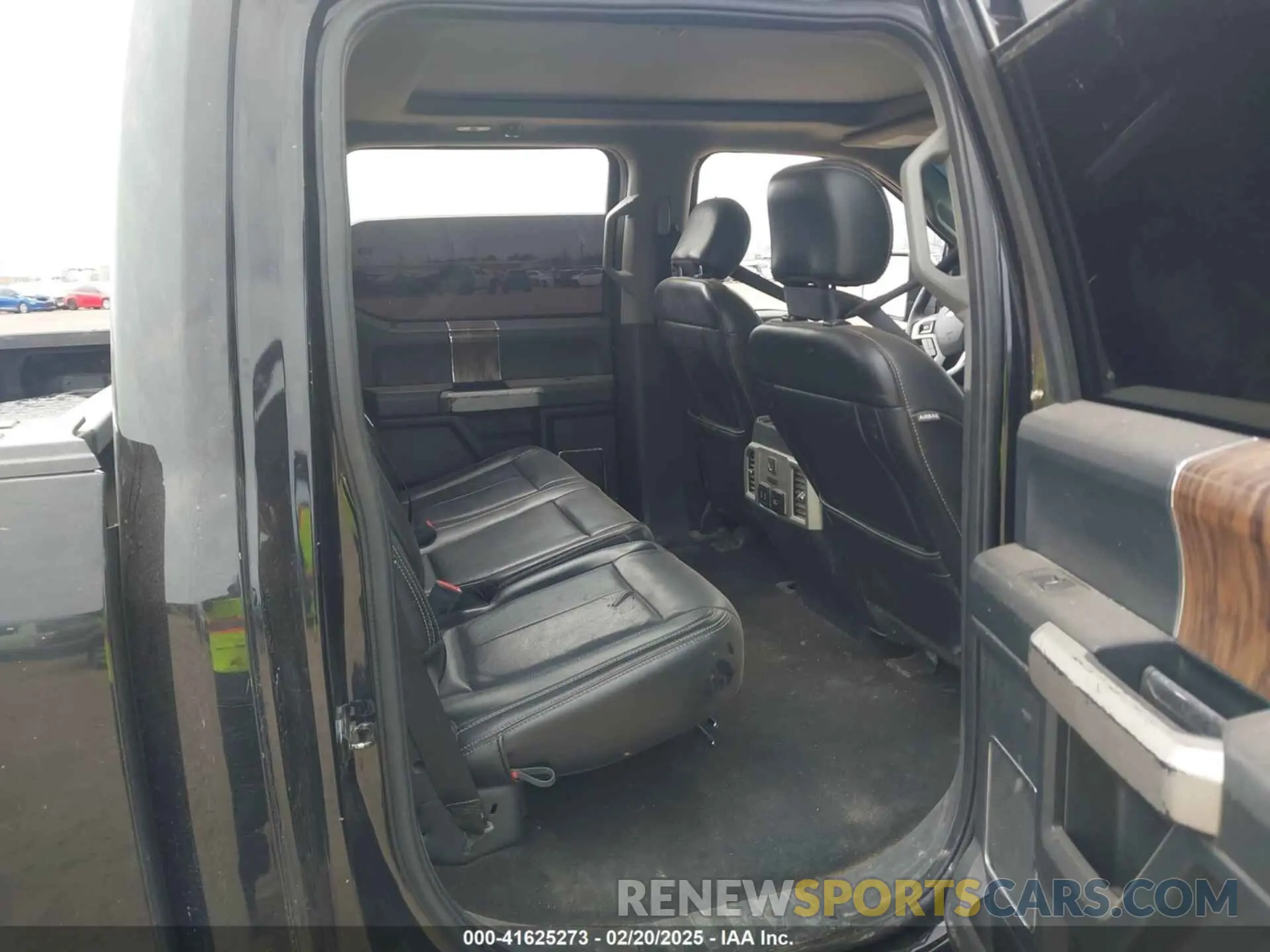 8 Photograph of a damaged car 1FTEW1C45KKE32910 FORD F-150 2019