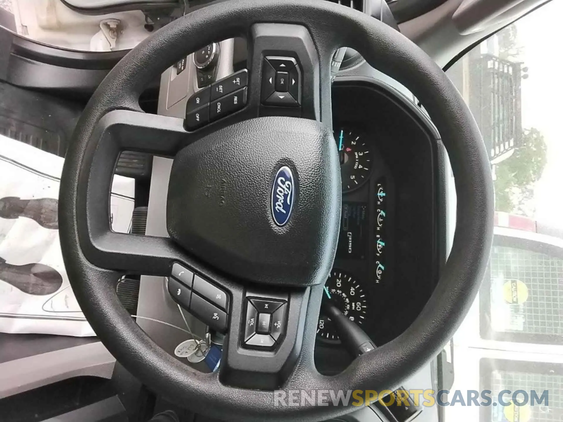 12 Фотография поврежденного автомобиля 1FTEW1C52KFA06822 FORD F-150 2019