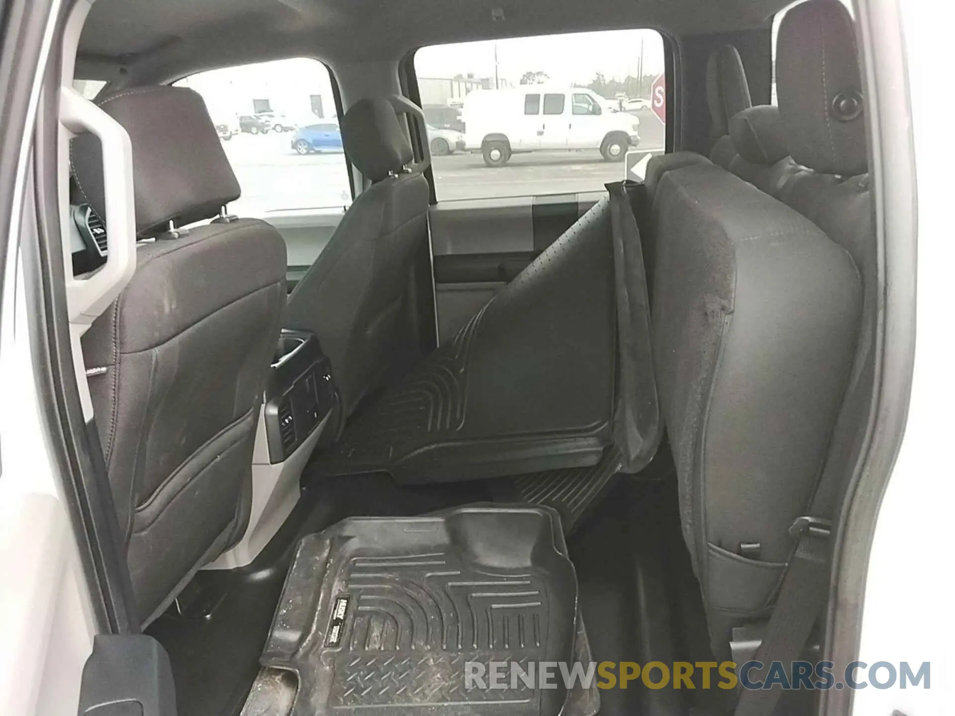 13 Фотография поврежденного автомобиля 1FTEW1C52KFA06822 FORD F-150 2019