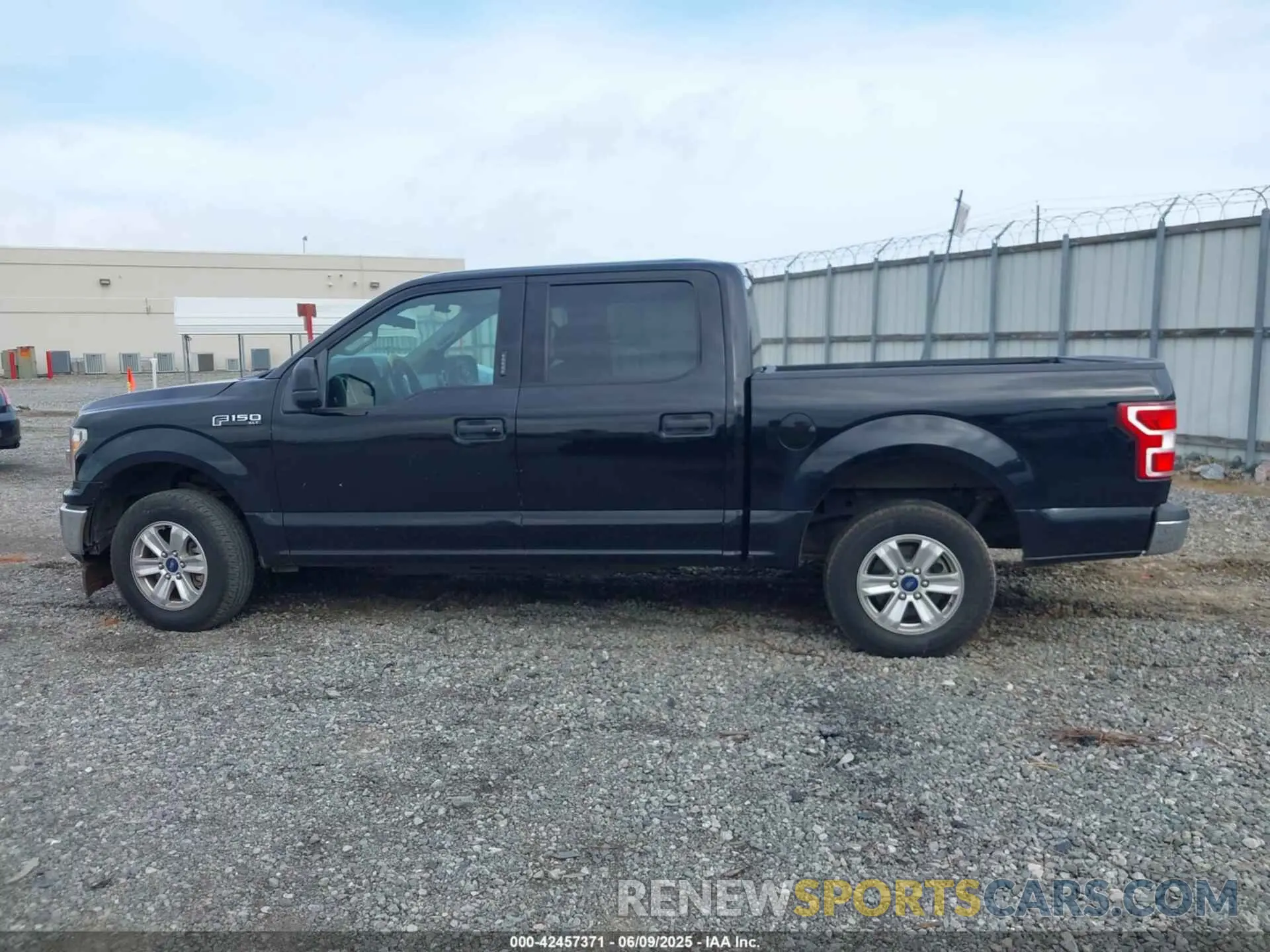 14 Photograph of a damaged car 1FTEW1C55KFB18644 FORD F-150 2019