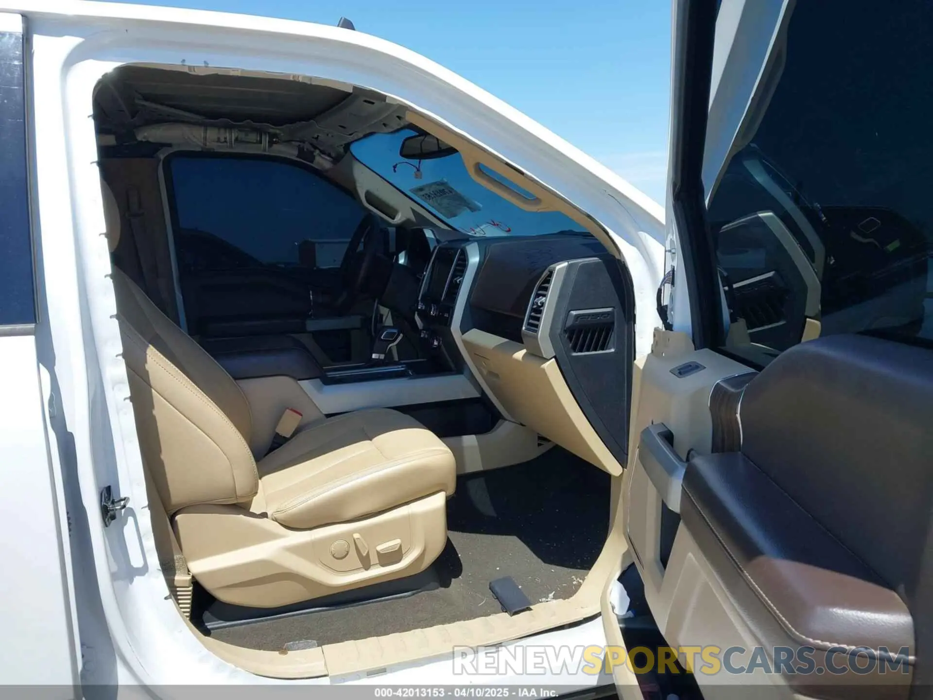 5 Photograph of a damaged car 1FTEW1C56KKC88745 FORD F-150 2019