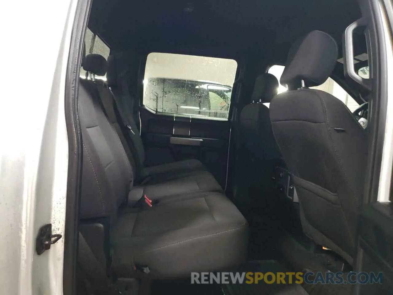 10 Photograph of a damaged car 1FTEW1CP0KKC70243 FORD F-150 2019