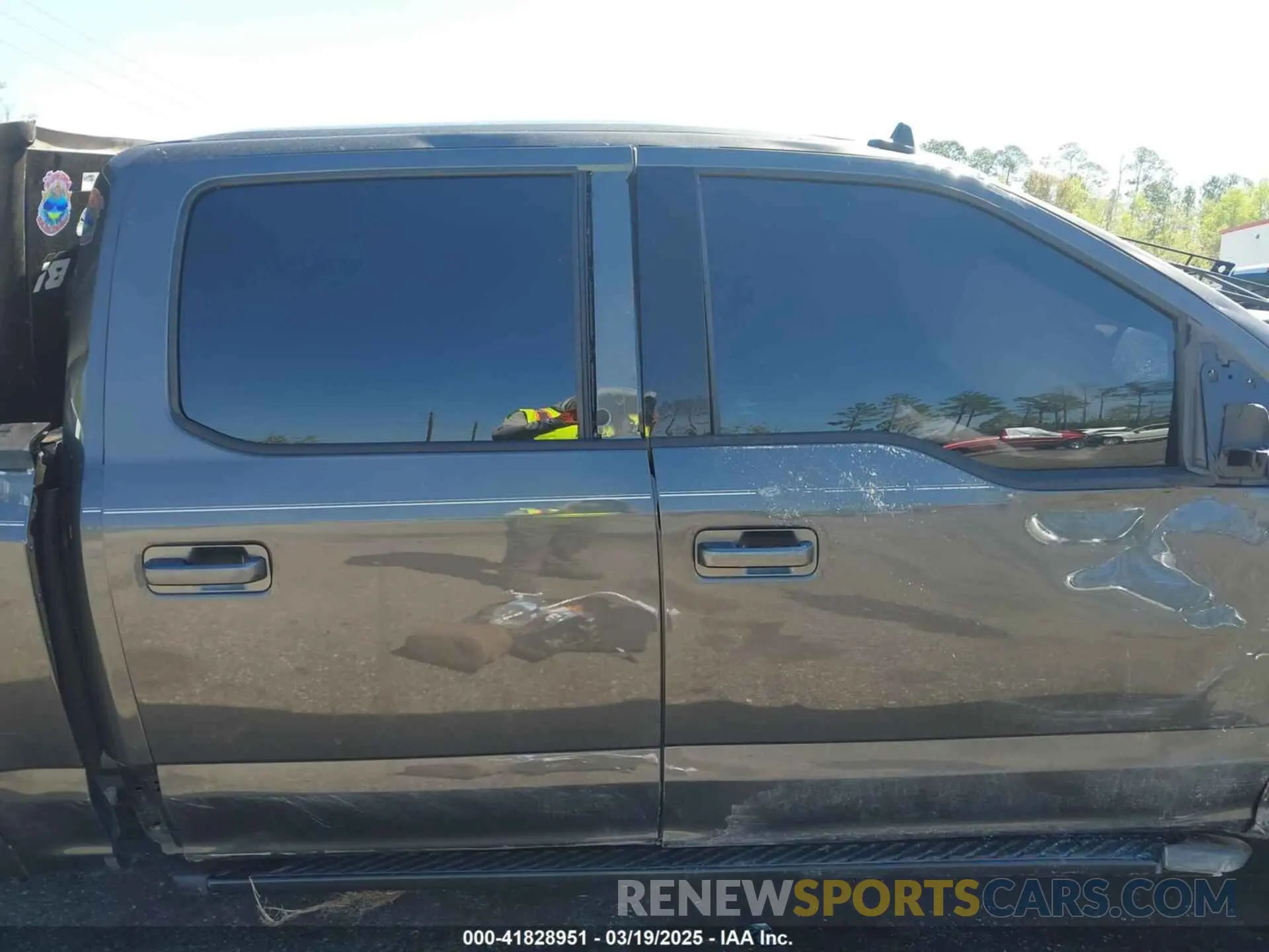 13 Фотография поврежденного автомобиля 1FTEW1CP7KKE73193 FORD F-150 2019