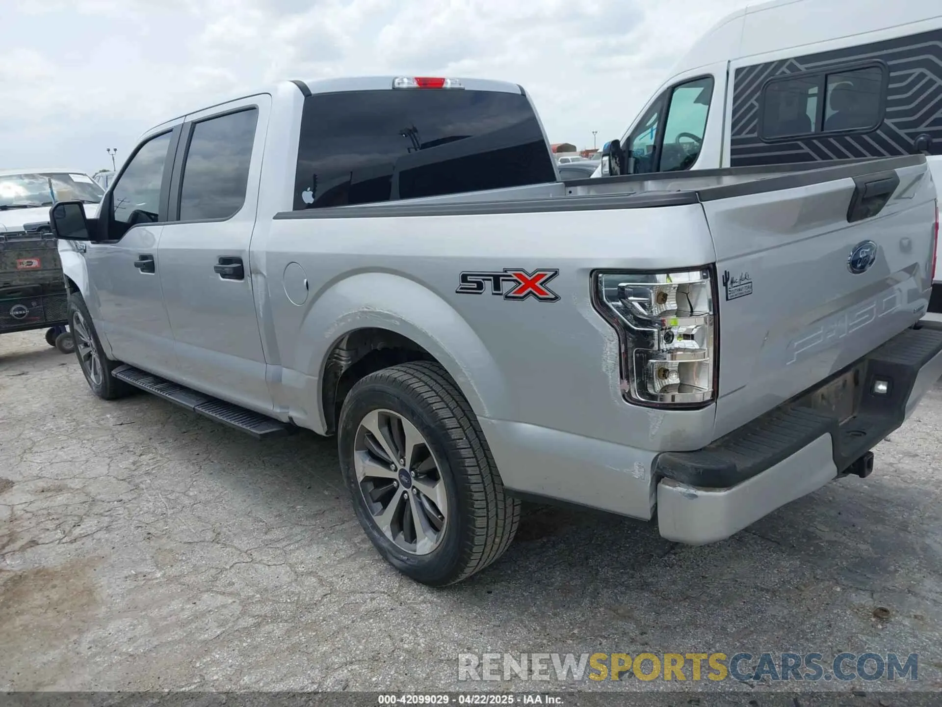 3 Photograph of a damaged car 1FTEW1CPXKKC96722 FORD F-150 2019