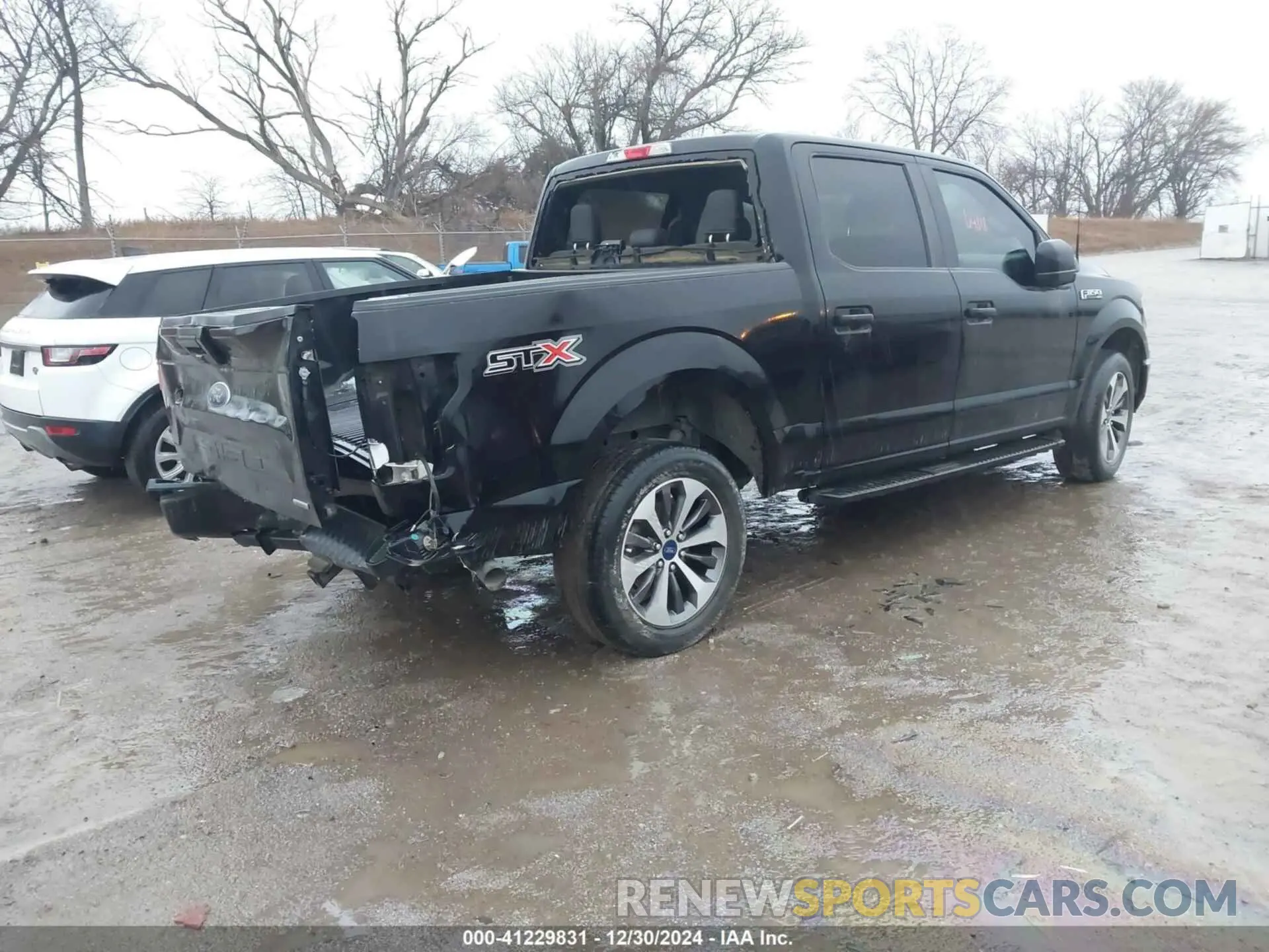 4 Photograph of a damaged car 1FTEW1CPXKKD88784 FORD F-150 2019