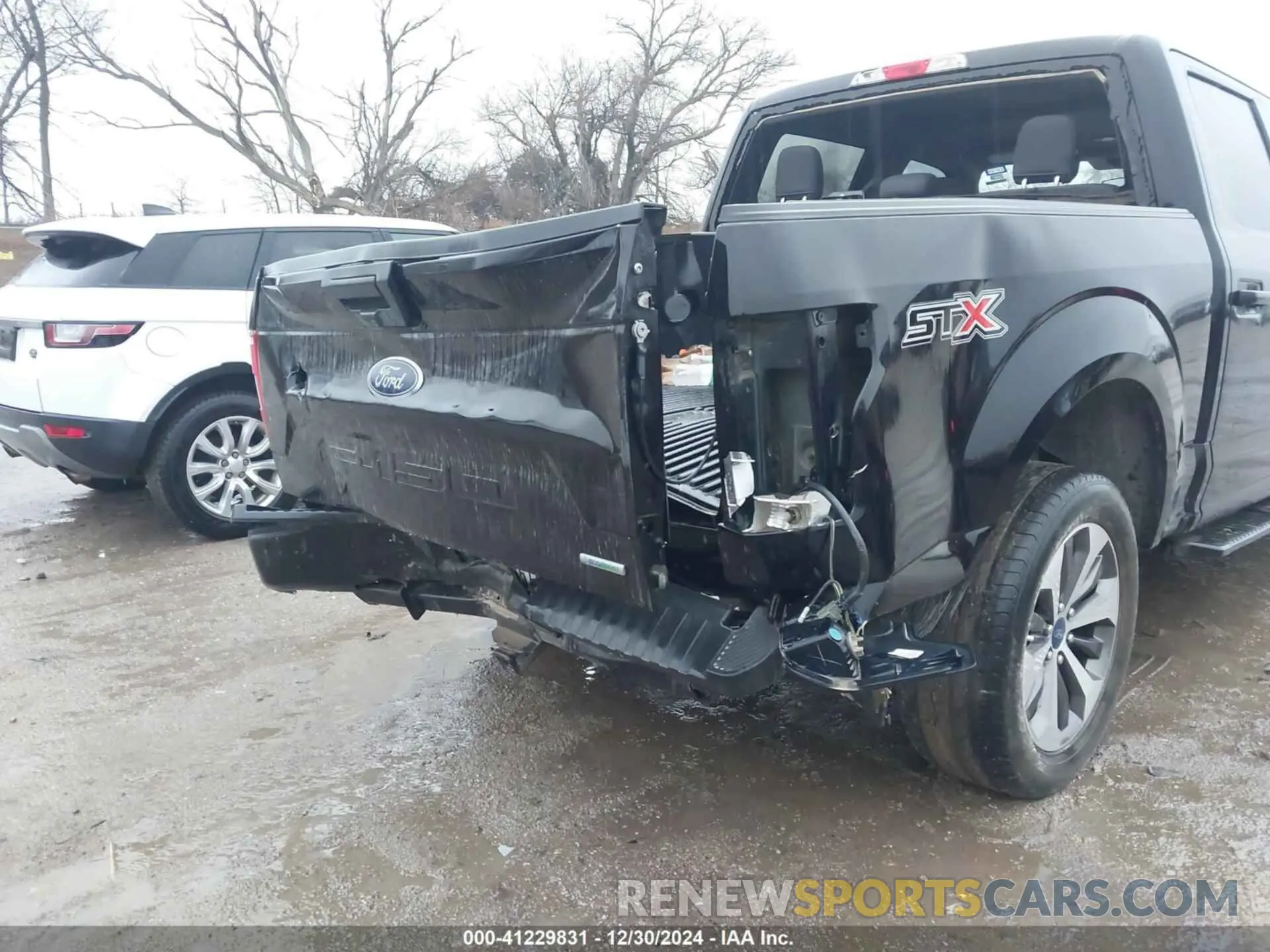 6 Photograph of a damaged car 1FTEW1CPXKKD88784 FORD F-150 2019