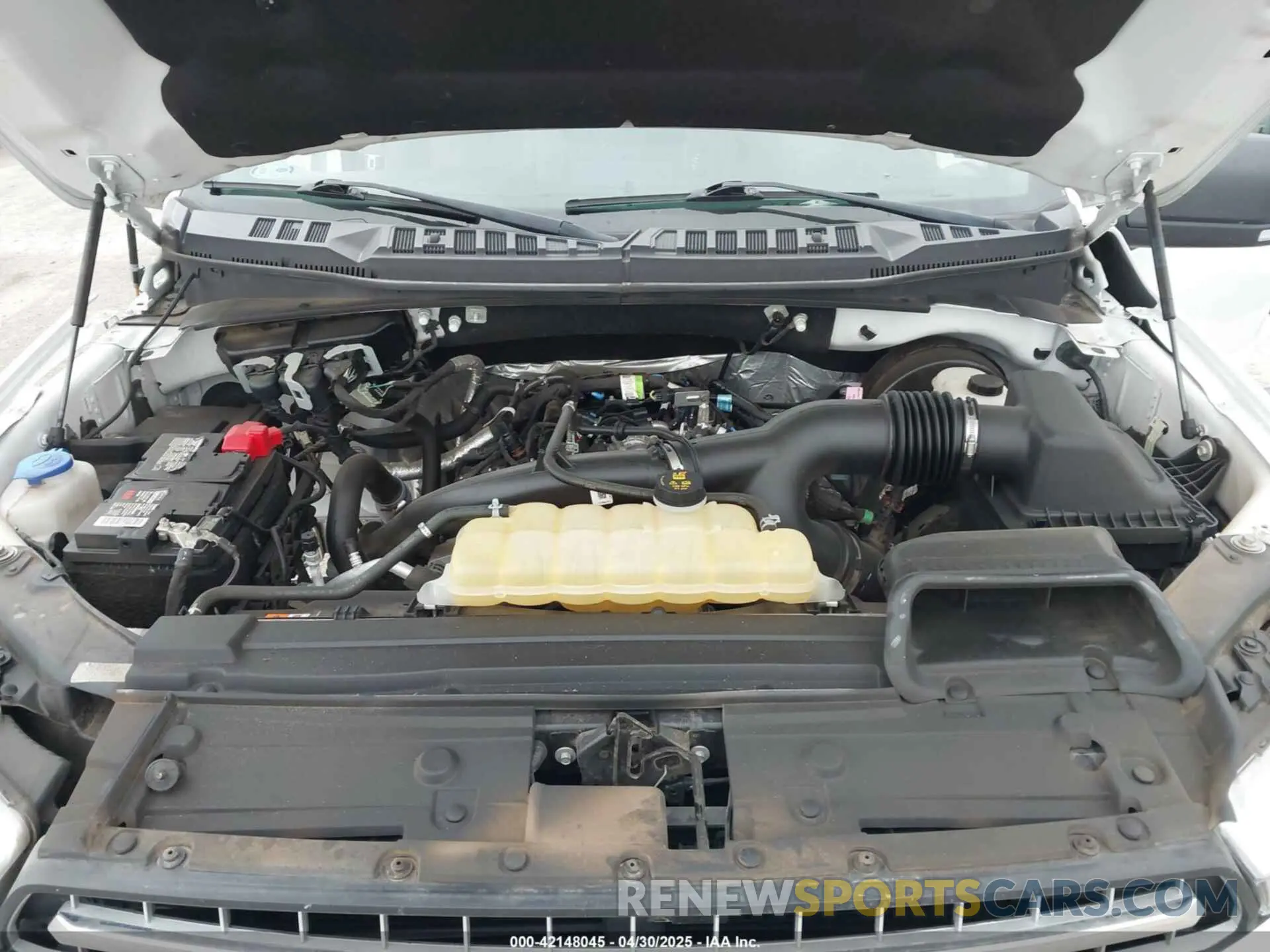 10 Photograph of a damaged car 1FTEW1CPXKKE75357 FORD F-150 2019