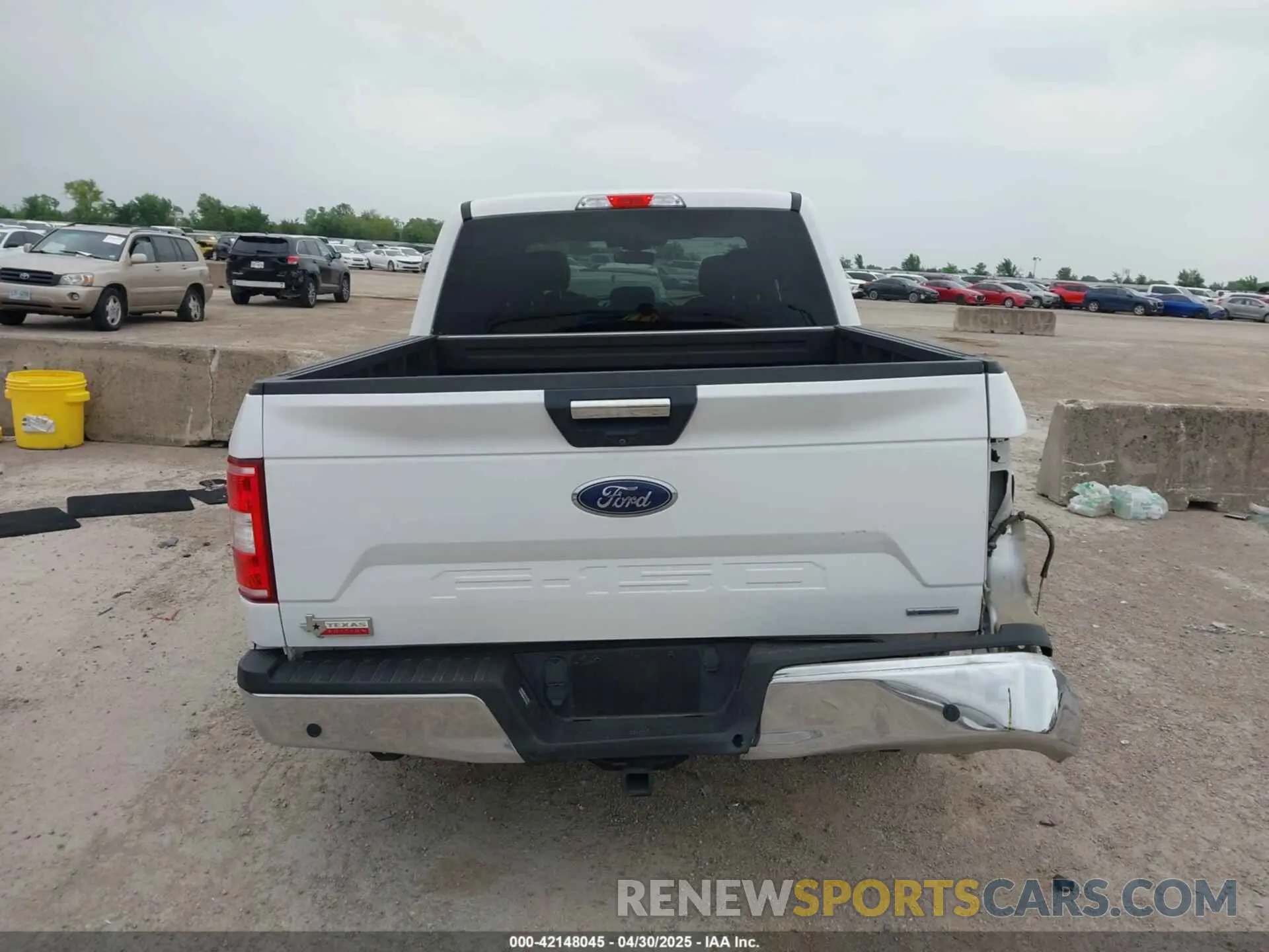17 Photograph of a damaged car 1FTEW1CPXKKE75357 FORD F-150 2019