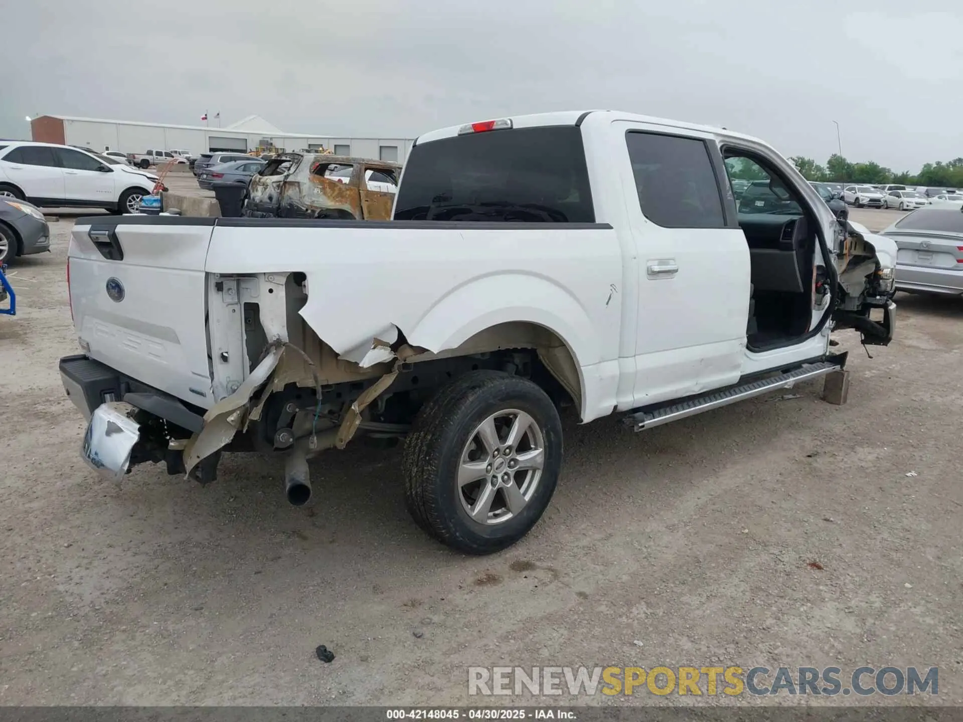 4 Photograph of a damaged car 1FTEW1CPXKKE75357 FORD F-150 2019