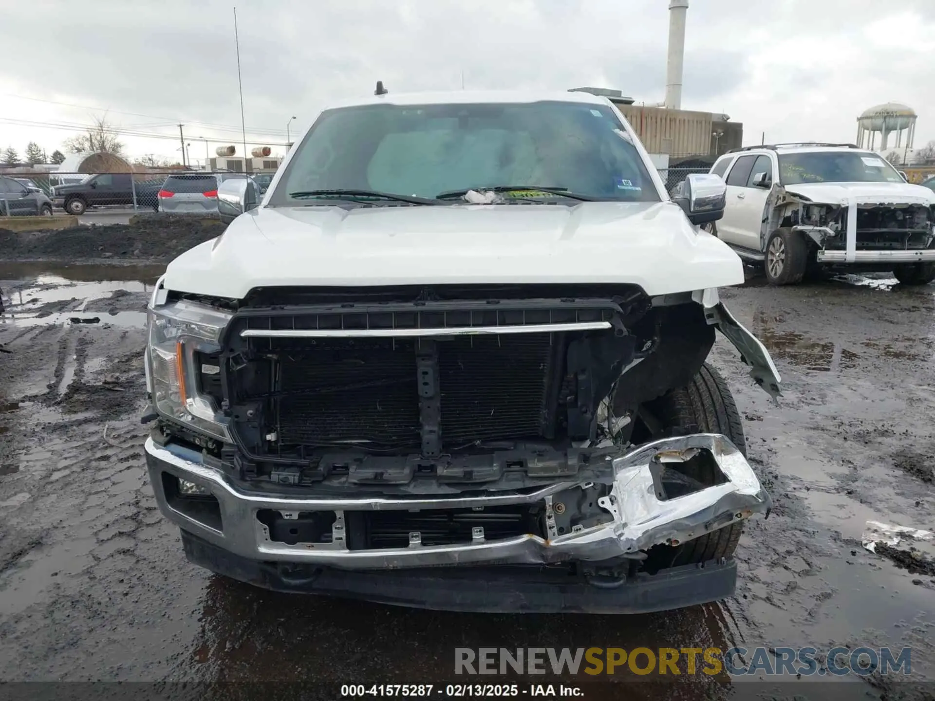 12 Фотография поврежденного автомобиля 1FTEW1E40KFB19446 FORD F-150 2019