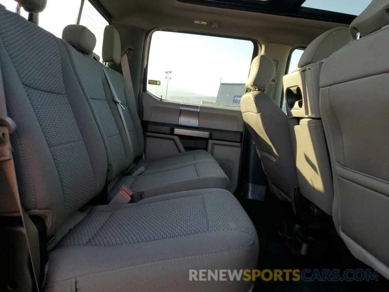 10 Photograph of a damaged car 1FTEW1E40KKD72368 FORD F-150 2019