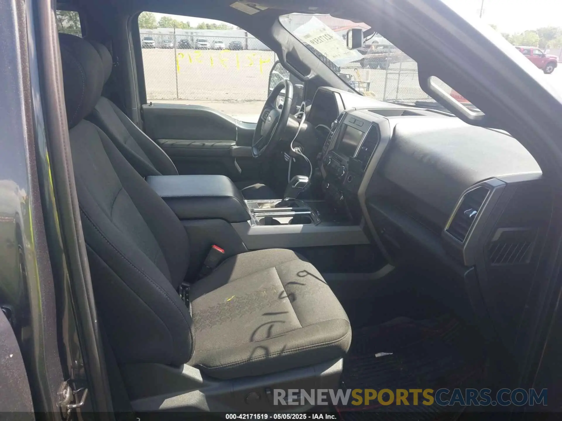 5 Photograph of a damaged car 1FTEW1E42KFC99982 FORD F-150 2019