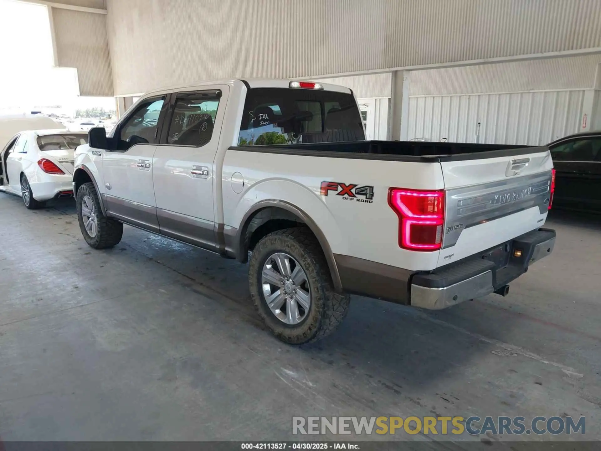 3 Фотография поврежденного автомобиля 1FTEW1E43KFB11986 FORD F-150 2019