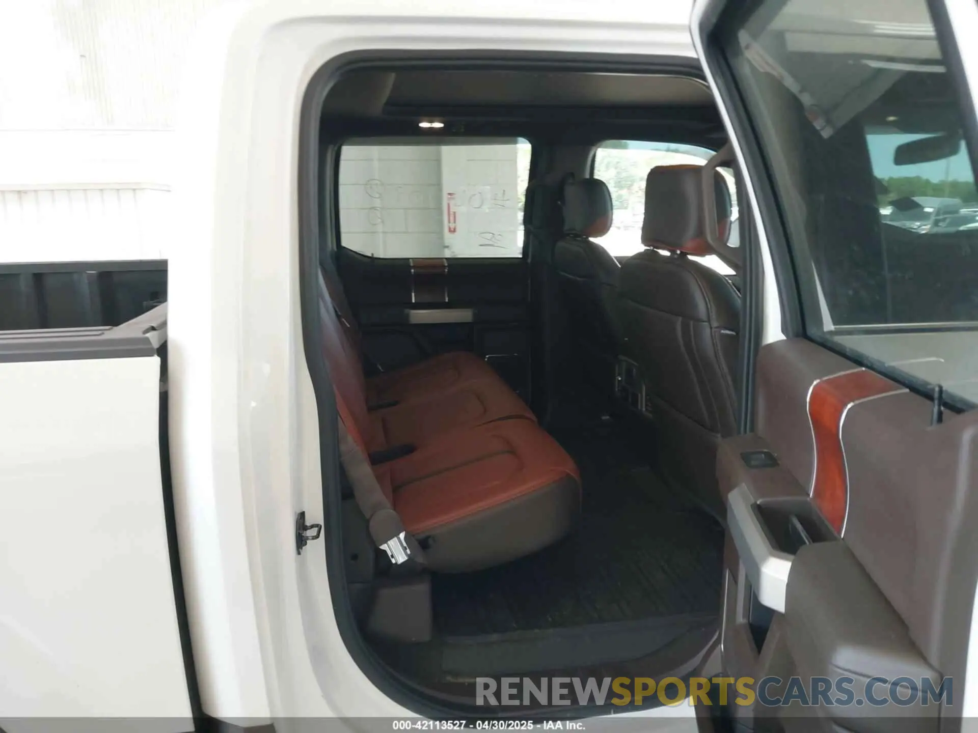 8 Фотография поврежденного автомобиля 1FTEW1E43KFB11986 FORD F-150 2019