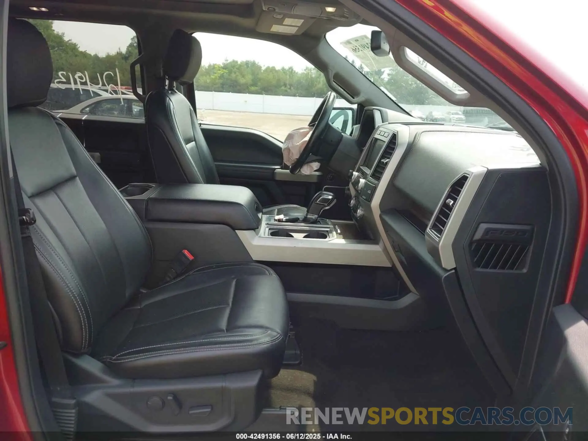 5 Photograph of a damaged car 1FTEW1E44KFB16372 FORD F-150 2019