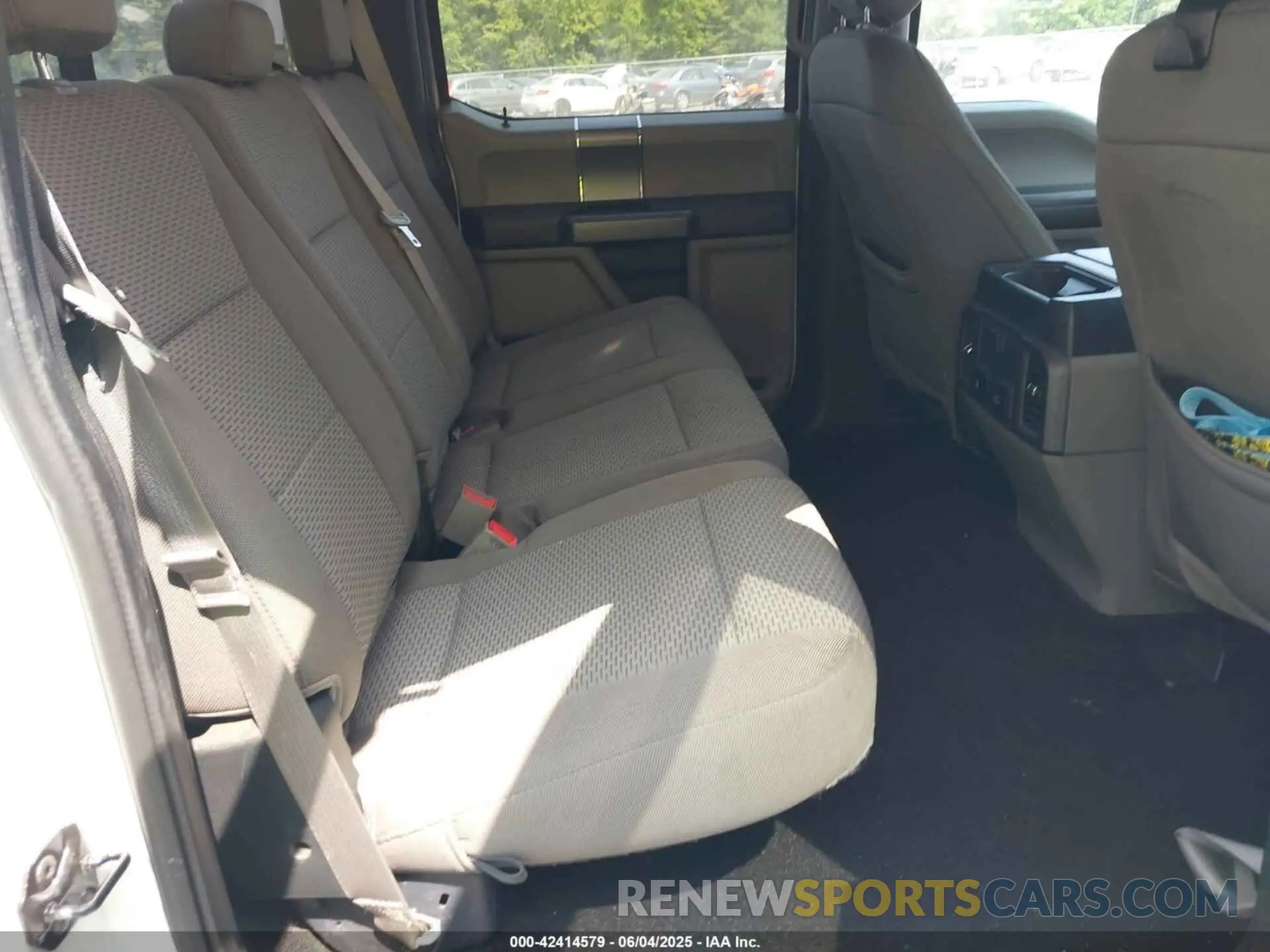 8 Photograph of a damaged car 1FTEW1E44KFC73383 FORD F-150 2019