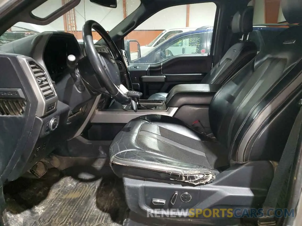 7 Фотография поврежденного автомобиля 1FTEW1E46KFC70727 FORD F-150 2019
