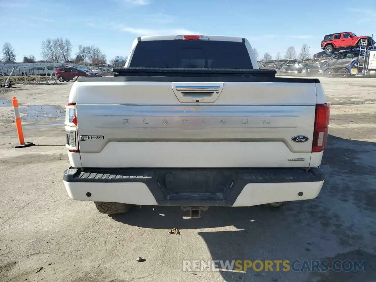6 Фотография поврежденного автомобиля 1FTEW1E46KFD25631 FORD F-150 2019