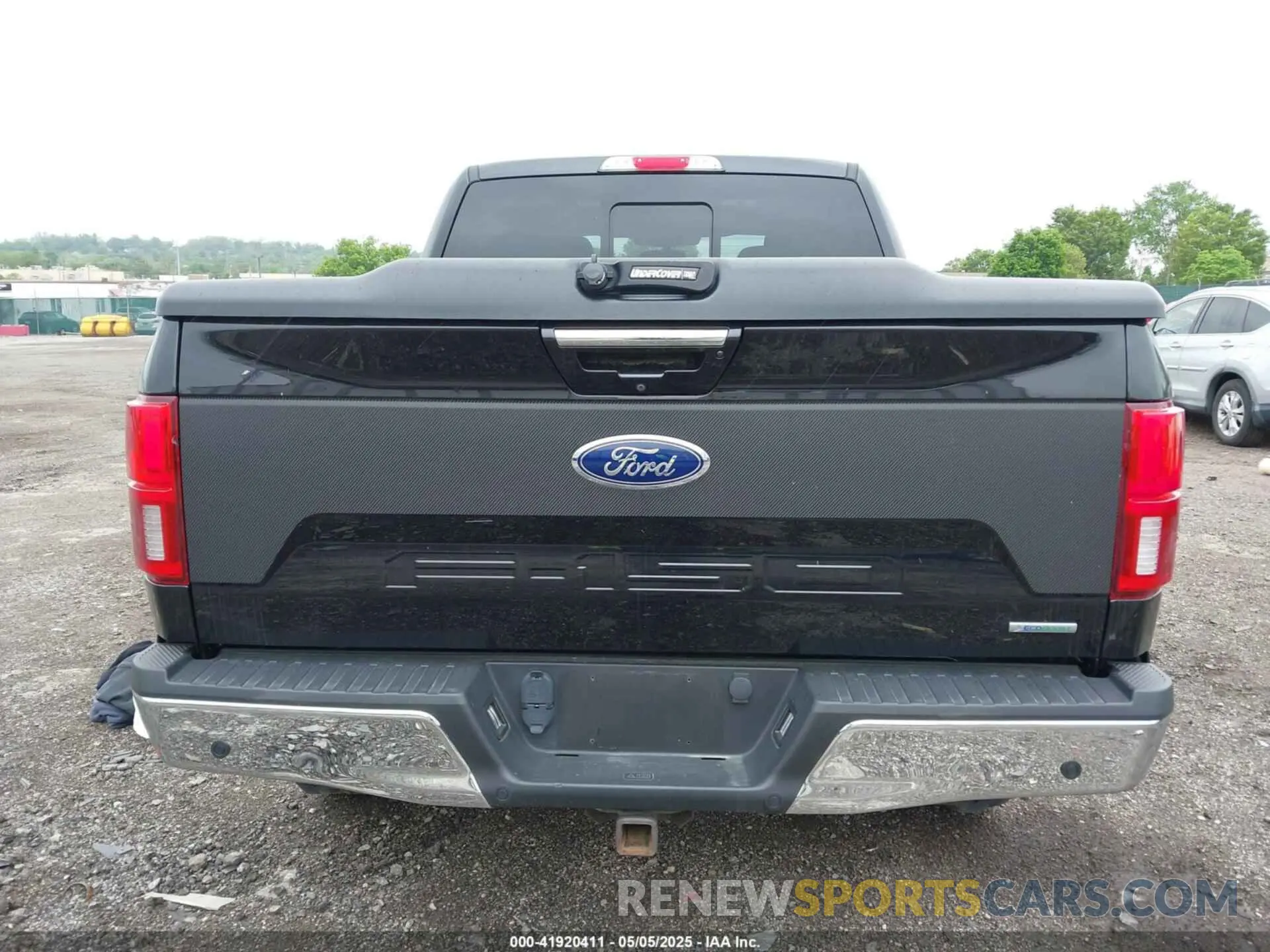 15 Photograph of a damaged car 1FTEW1E46KKD61875 FORD F-150 2019