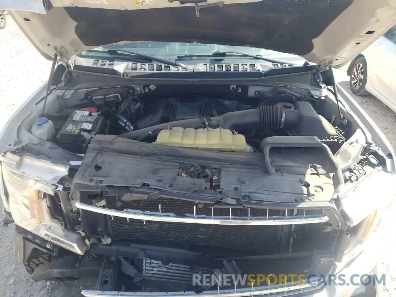 11 Photograph of a damaged car 1FTEW1E46KKE60535 FORD F-150 2019