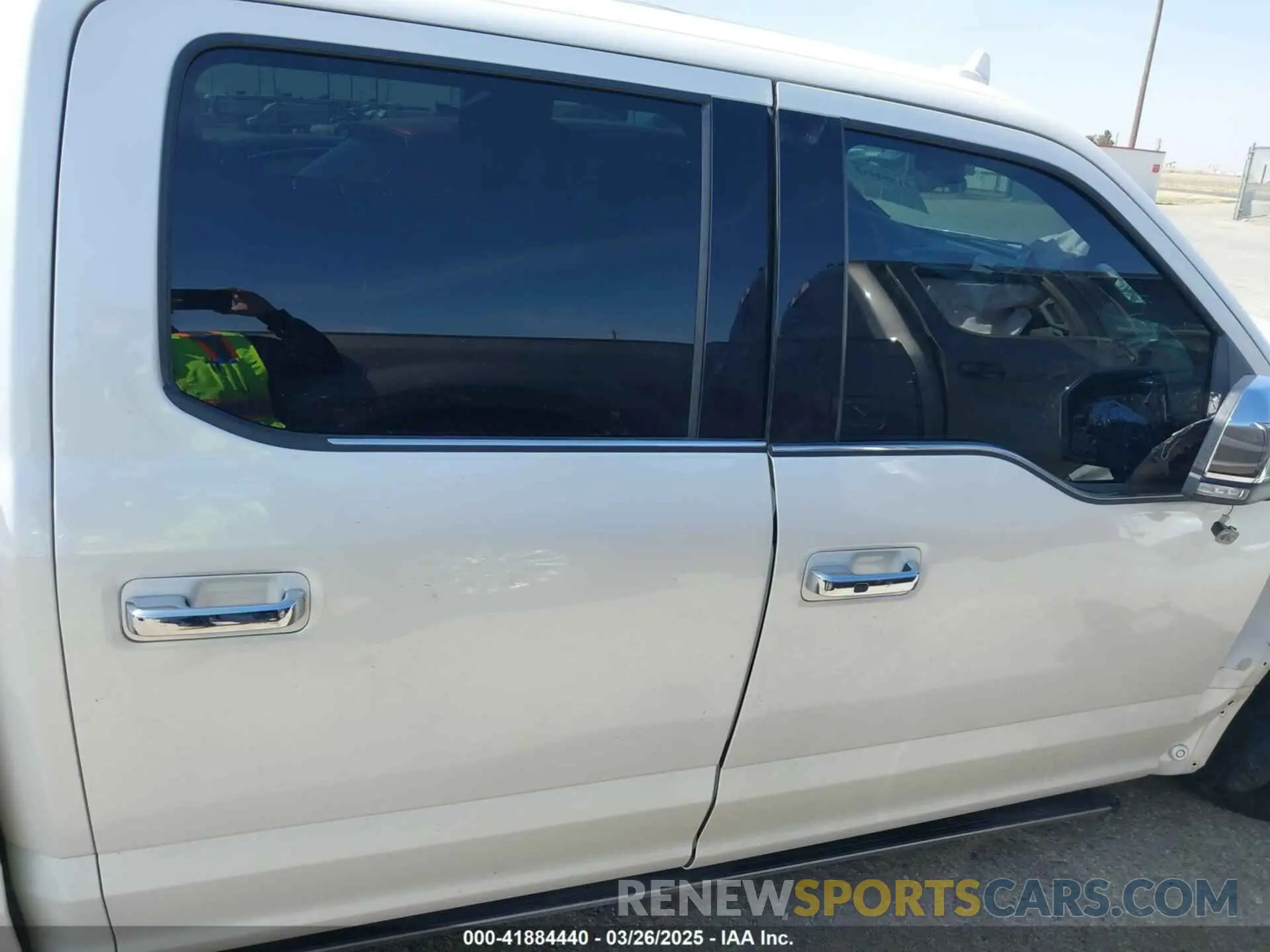 13 Фотография поврежденного автомобиля 1FTEW1E47KFA52960 FORD F-150 2019