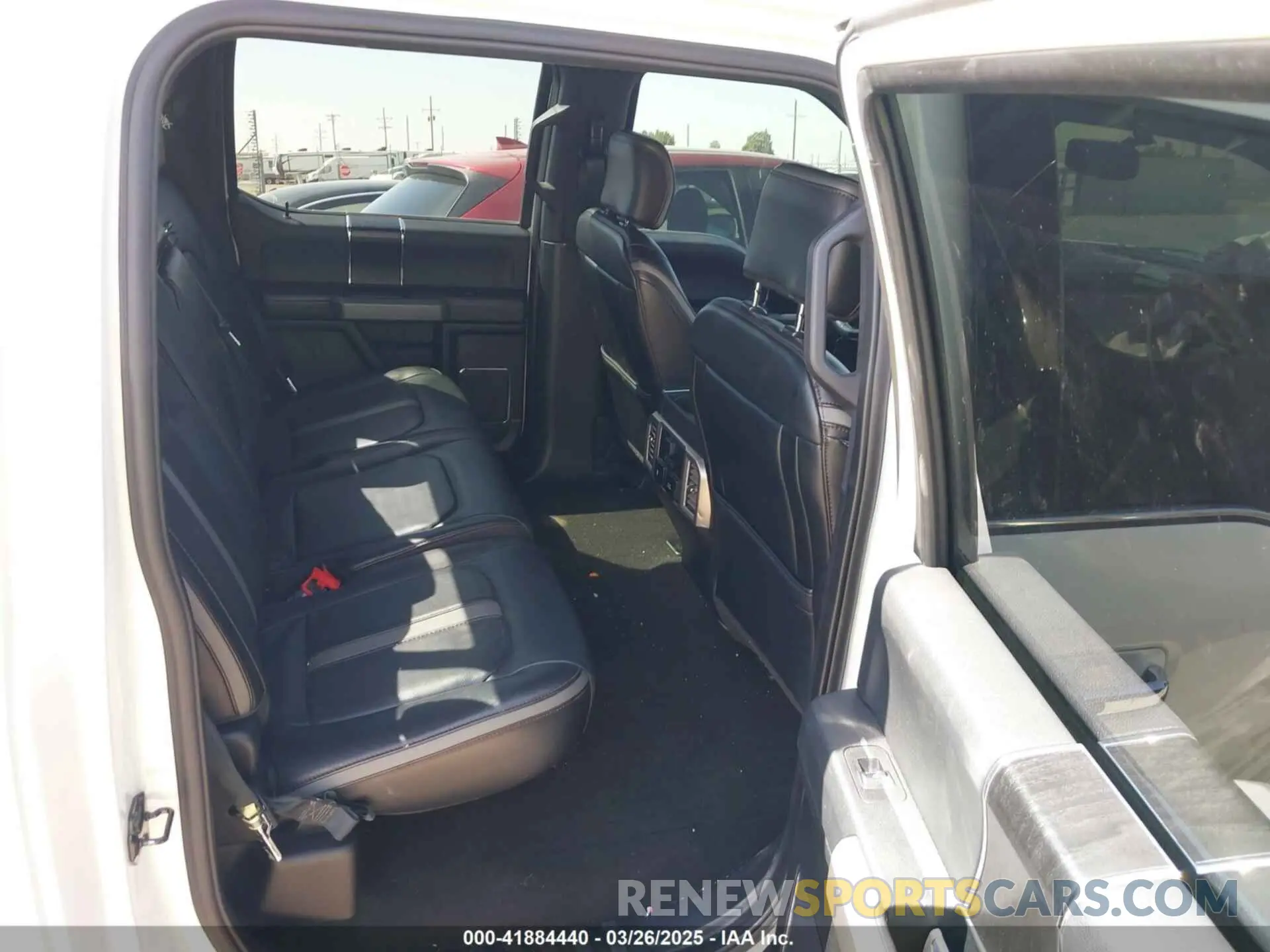 8 Фотография поврежденного автомобиля 1FTEW1E47KFA52960 FORD F-150 2019