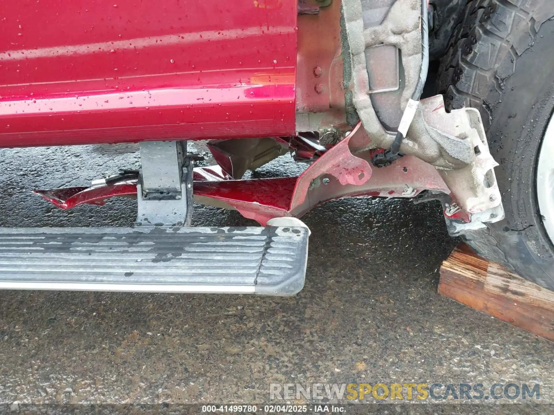 18 Photograph of a damaged car 1FTEW1E47KFB90773 FORD F-150 2019
