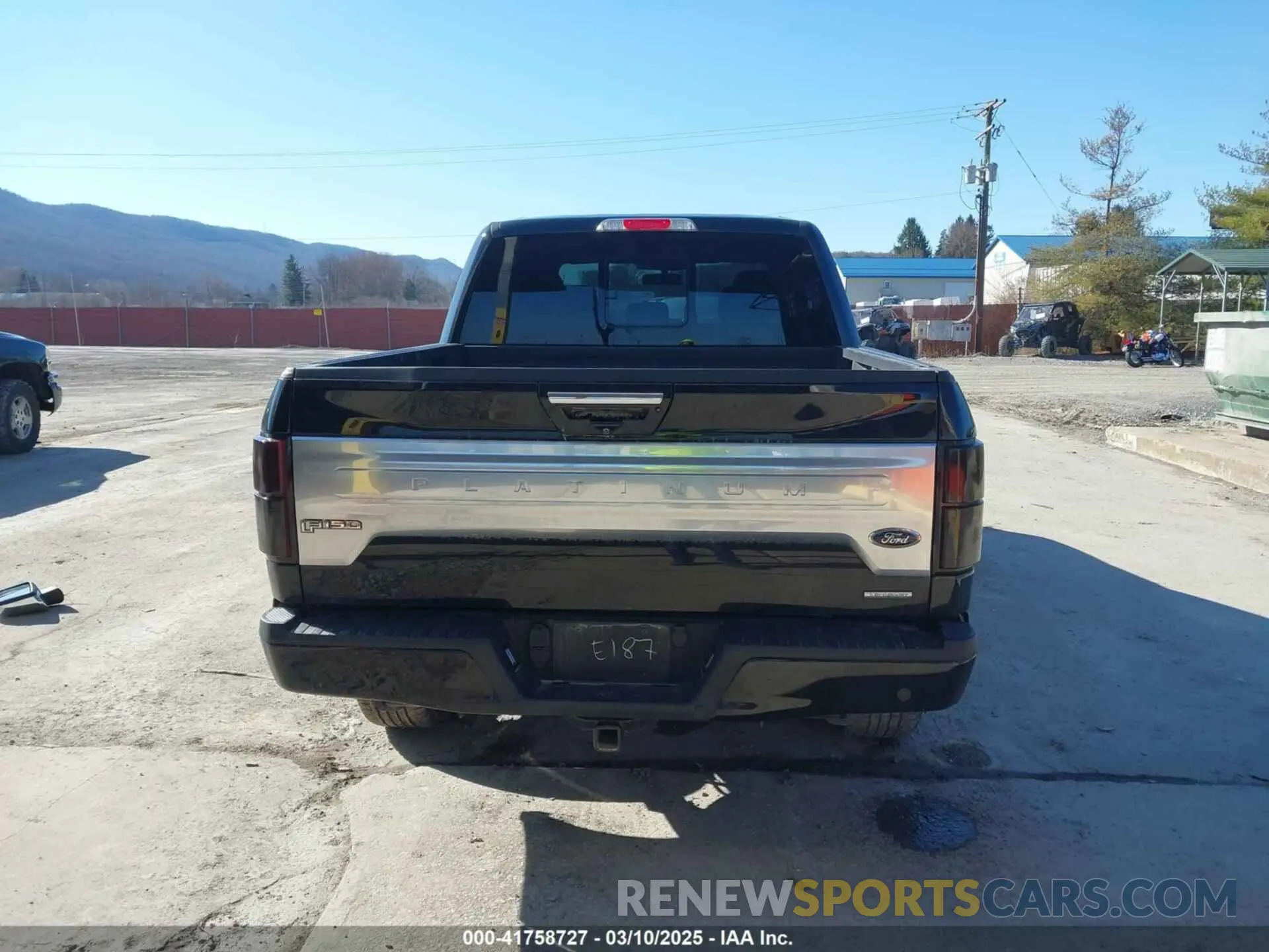 17 Photograph of a damaged car 1FTEW1E47KFC48932 FORD F-150 2019