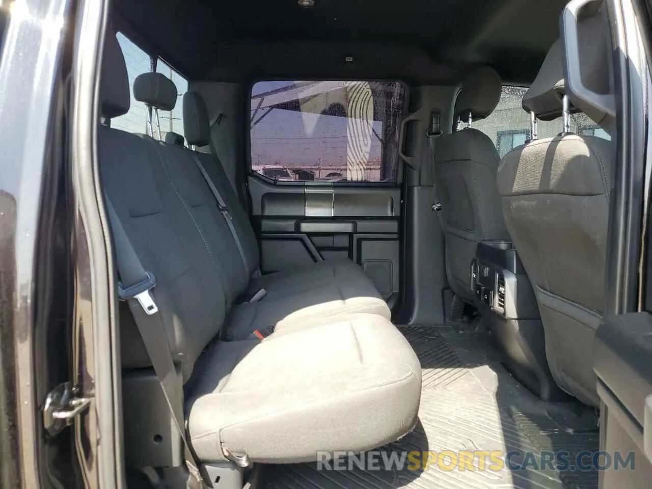 10 Photograph of a damaged car 1FTEW1E47KKD46589 FORD F-150 2019