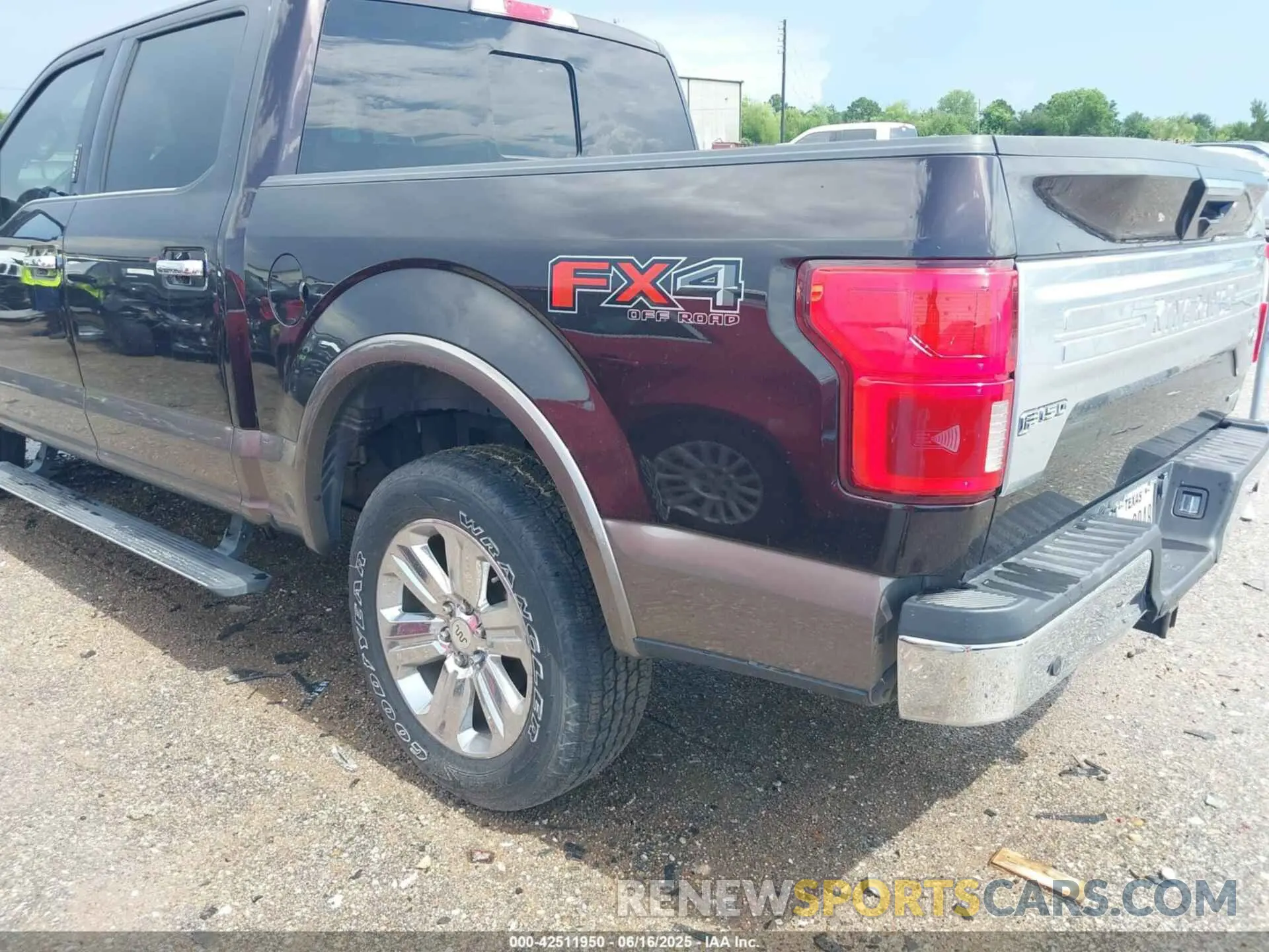 3 Photograph of a damaged car 1FTEW1E49KFC84721 FORD F-150 2019