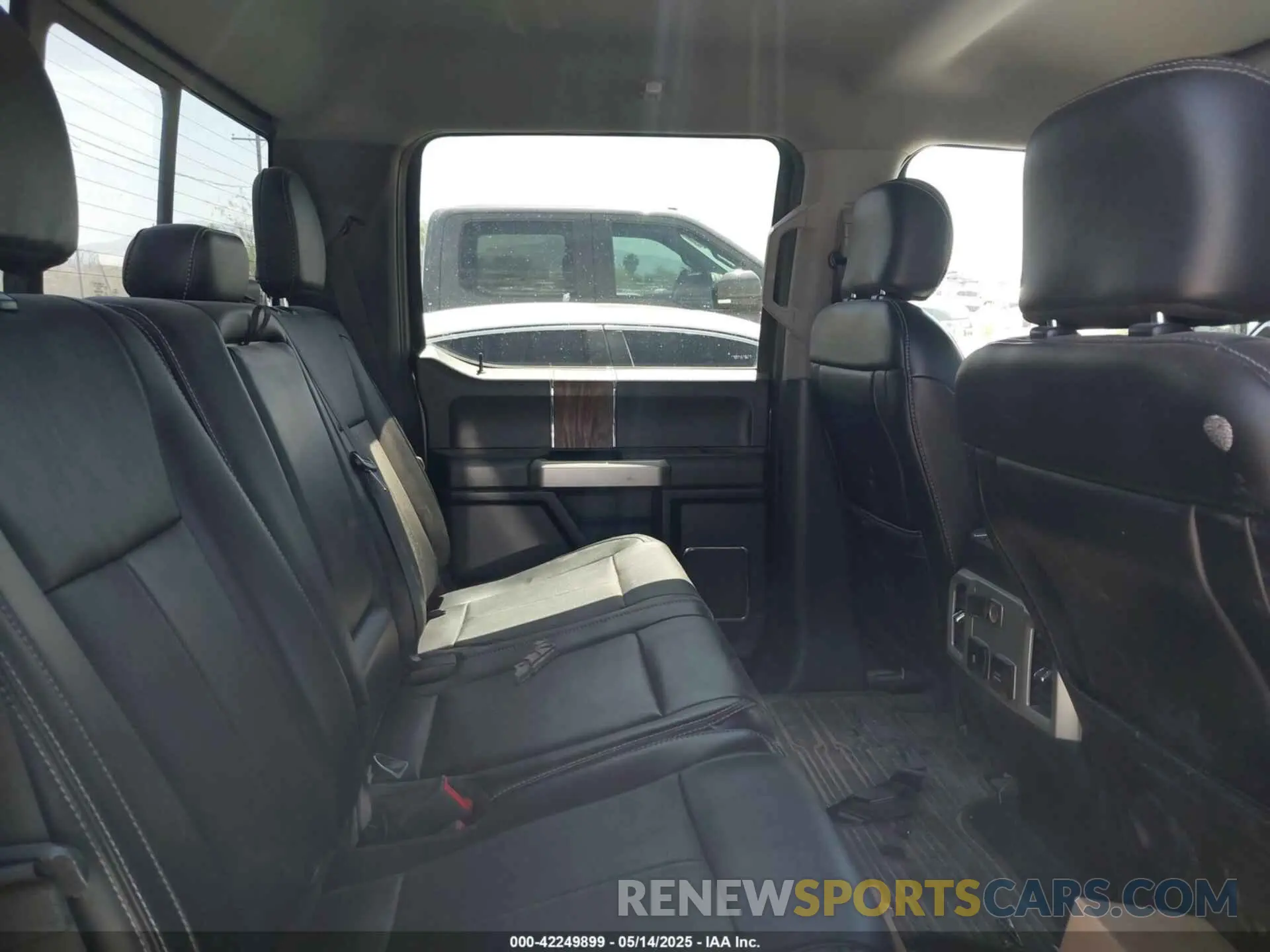 8 Photograph of a damaged car 1FTEW1E49KKD56850 FORD F-150 2019