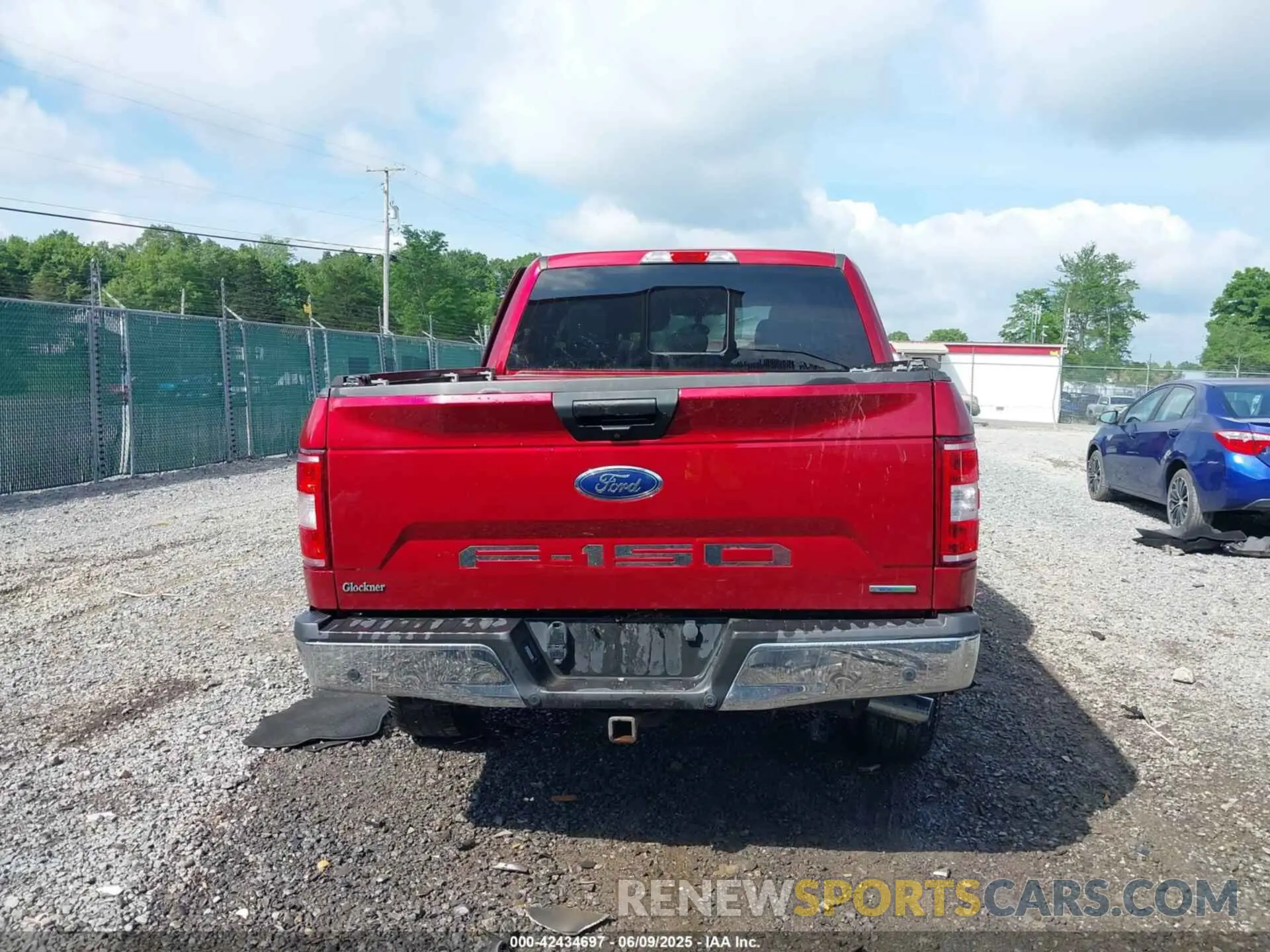 17 Photograph of a damaged car 1FTEW1E4XKFC83139 FORD F-150 2019