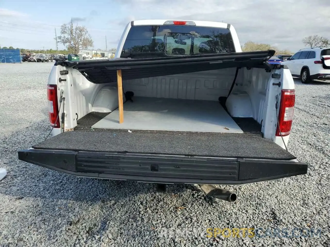 6 Фотография поврежденного автомобиля 1FTEW1E4XKKE58058 FORD F-150 2019