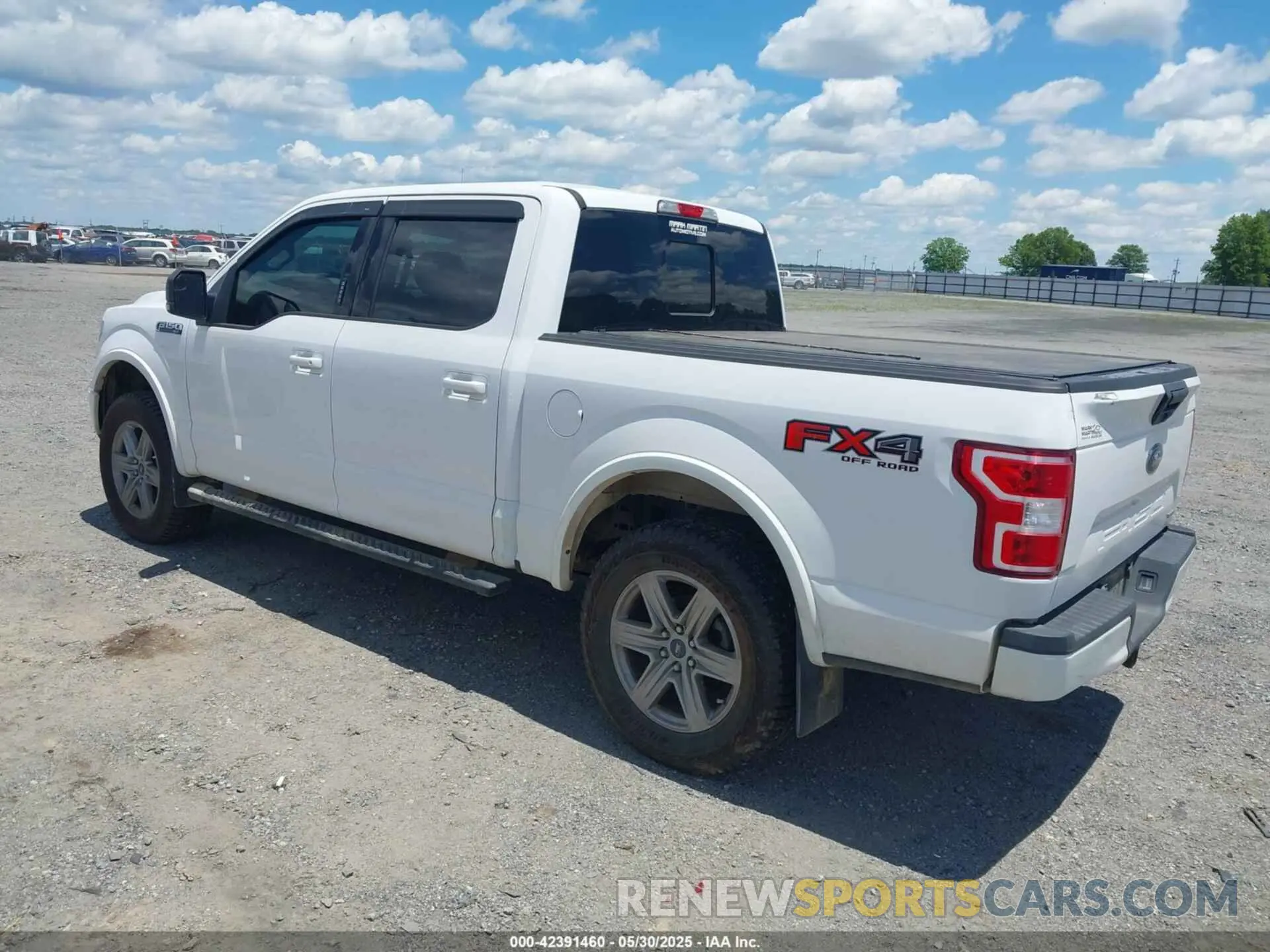 3 Фотография поврежденного автомобиля 1FTEW1E4XKKF22762 FORD F-150 2019
