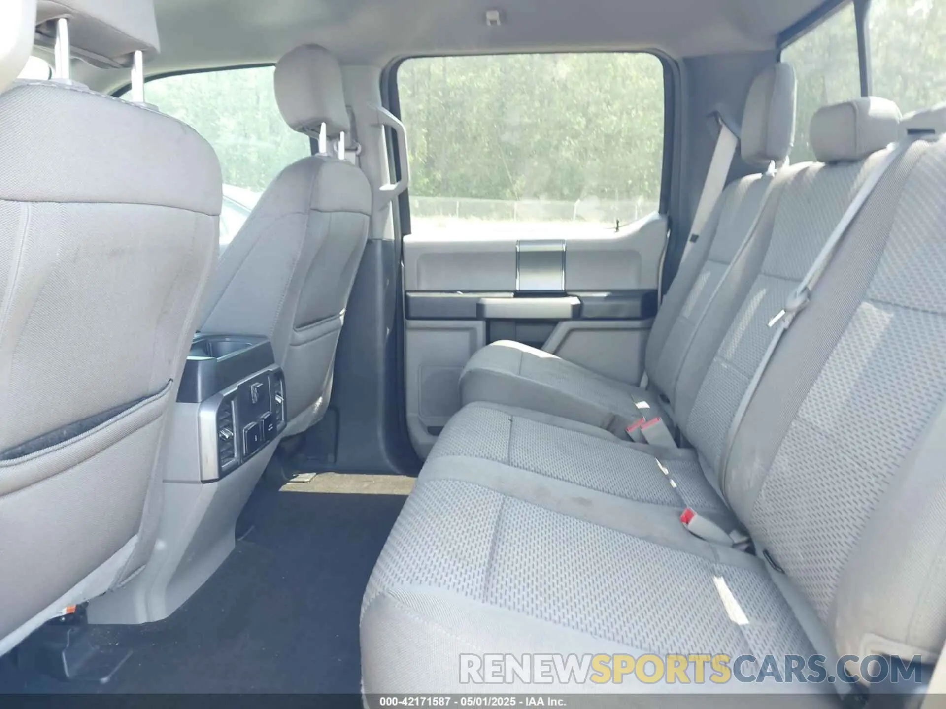 8 Фотография поврежденного автомобиля 1FTEW1E4XKKF30179 FORD F-150 2019